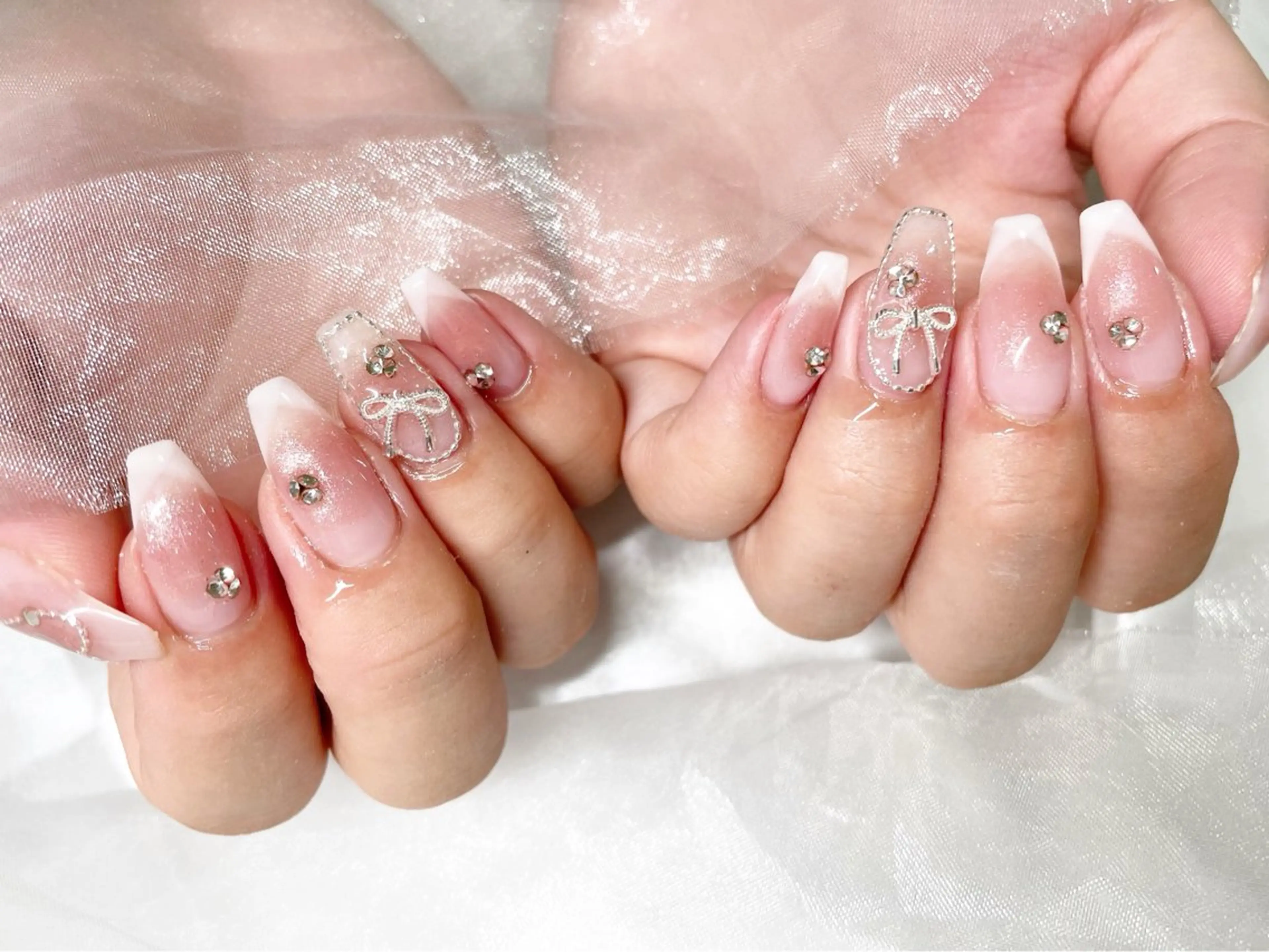 ネイル ハンドネイル Roi〈ロワ〉 Minakoのネイルデザイン