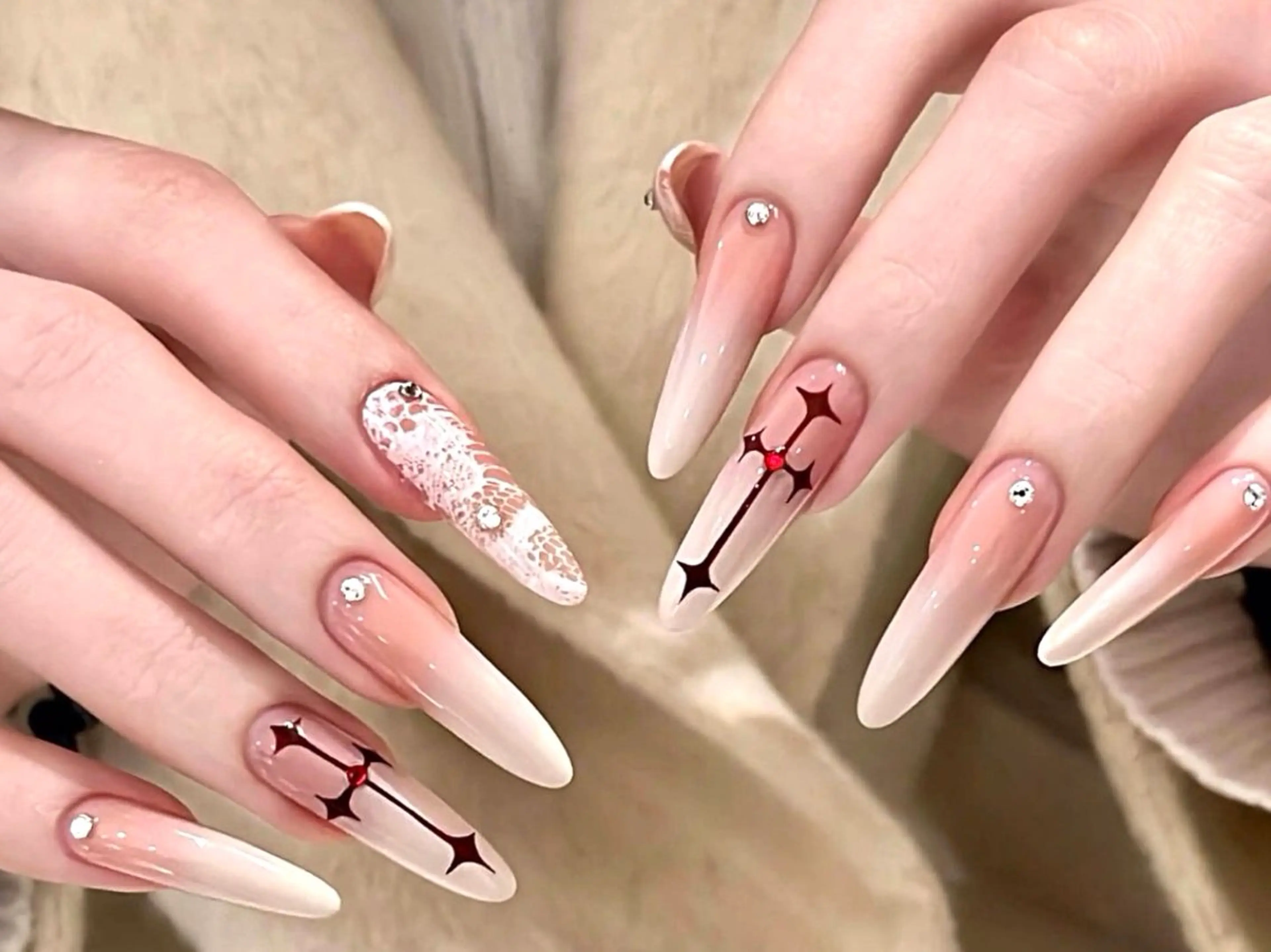 ネイル ハンドネイル ハンドケア DarkHoney 池袋店のネイルデザイン