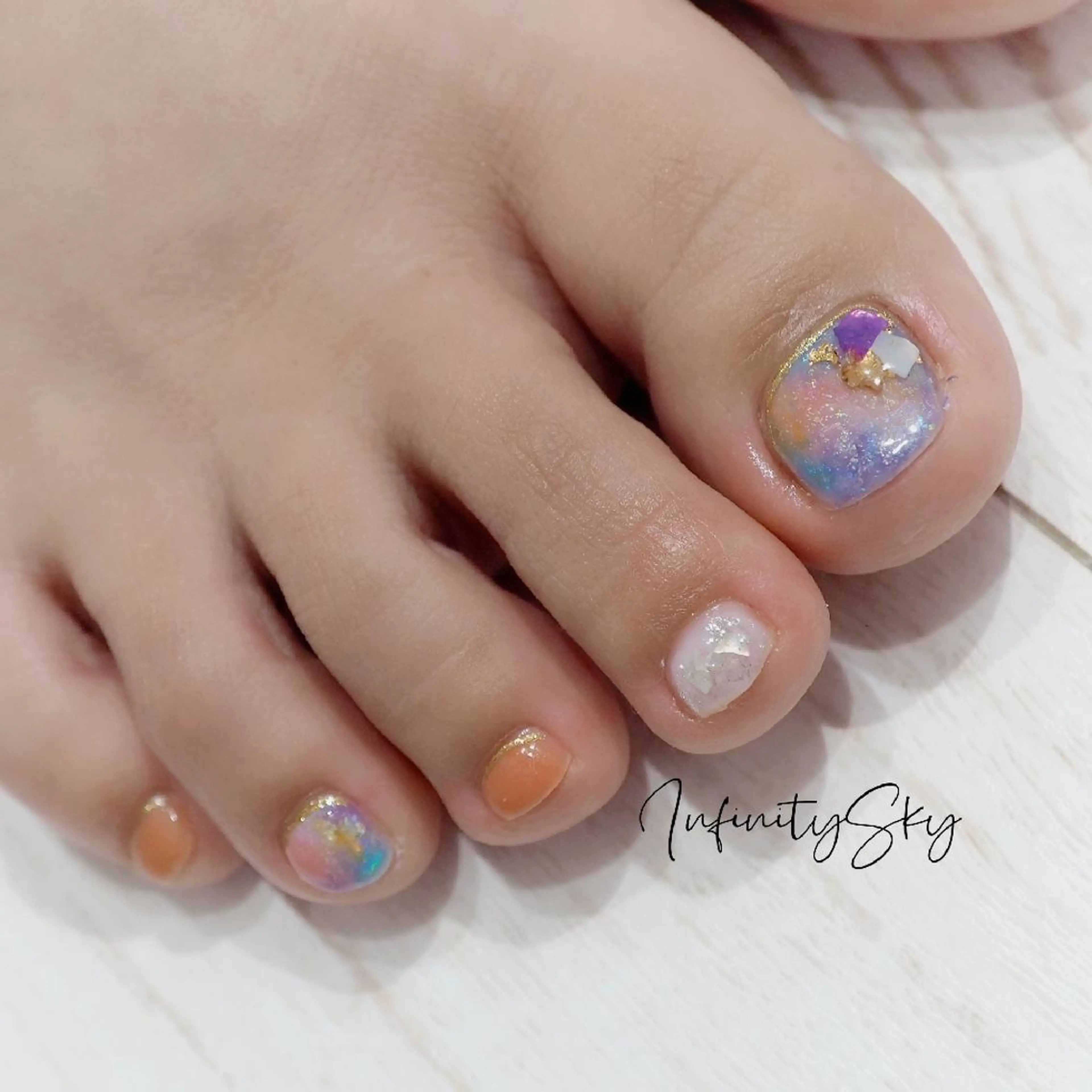 ネイル アートネイル フットネイル infinity skyのネイルデザイン