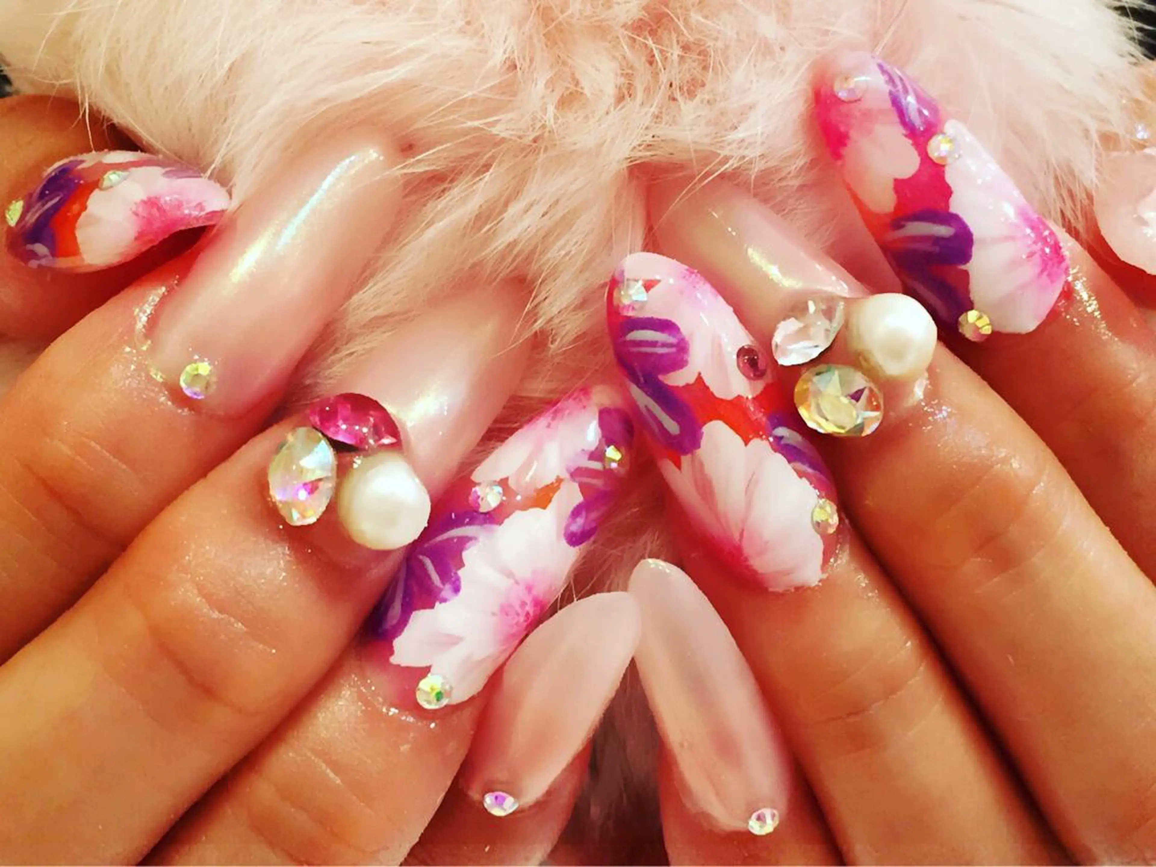 ロング カラー パーマ ヘアアレンジ メンズ キッズ ネイル マツエク・マツパ 付け放題 アートネイル ジェルネイル ラメ(グリッター) 持ち込み NAILSGOGO shibuyaのネイルデザイン