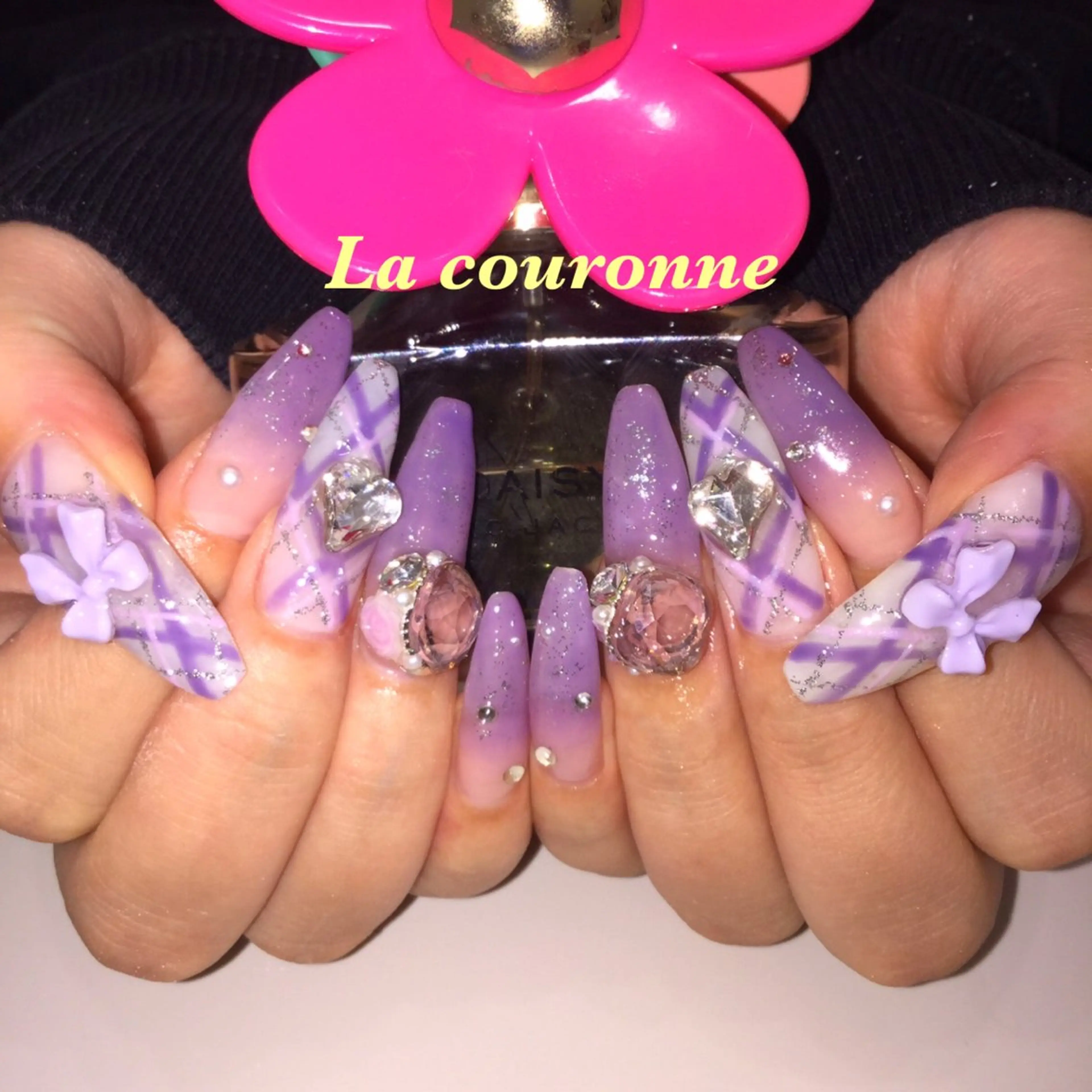 ネイル ハンドネイル Lacouronne NATSUMIのネイルデザイン