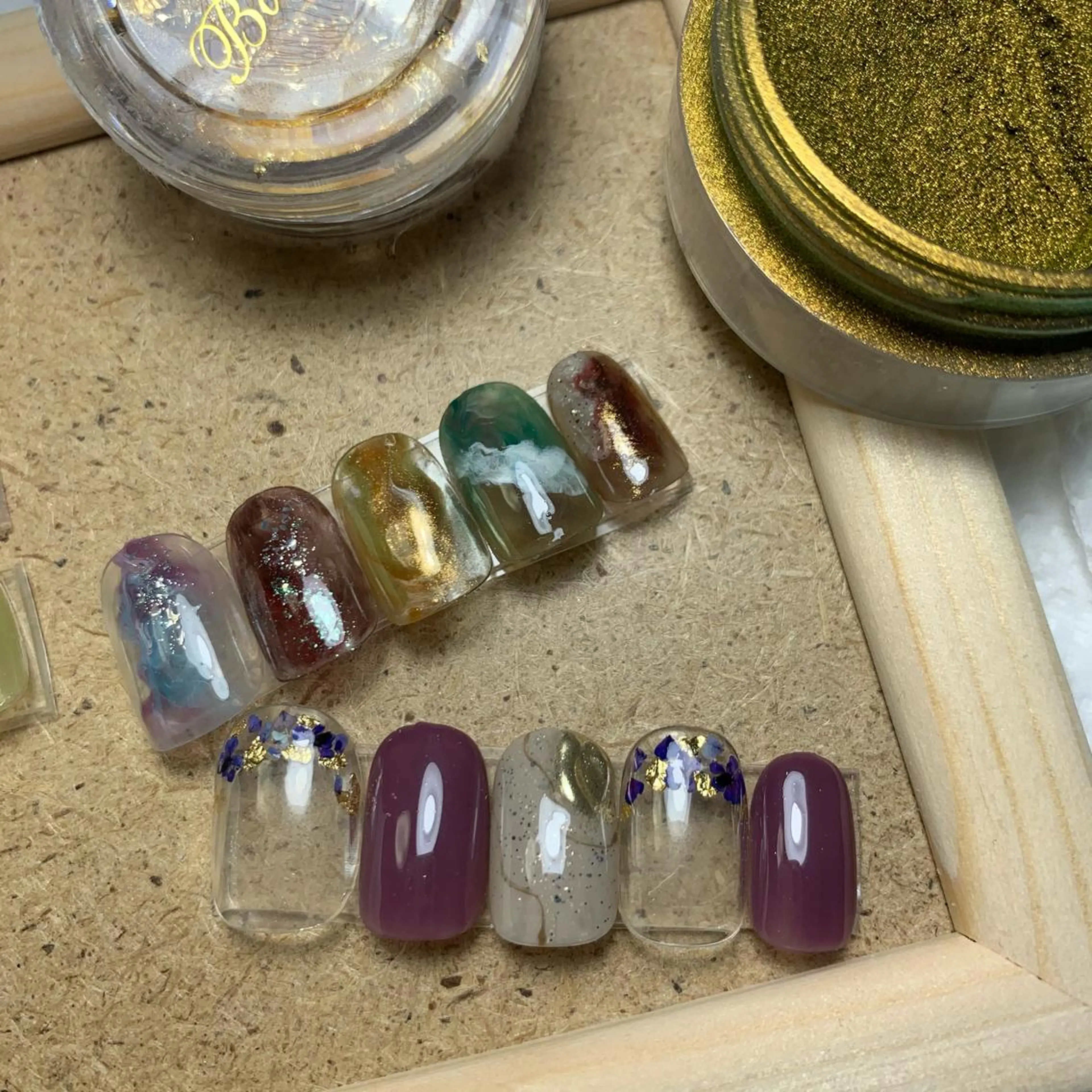 ネイル ハンドネイル repos~ルポ~所属・里見 麗のネイルデザイン