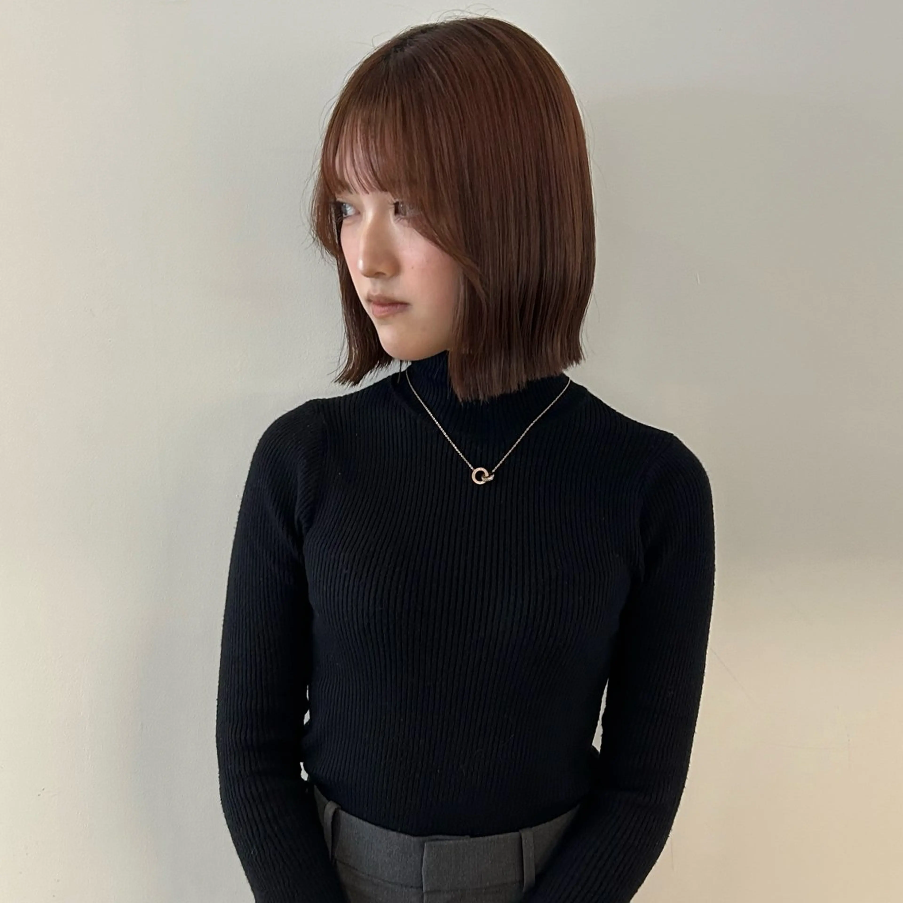 ショート カラー nonoka オリーブ/グレージュのヘアスタイル