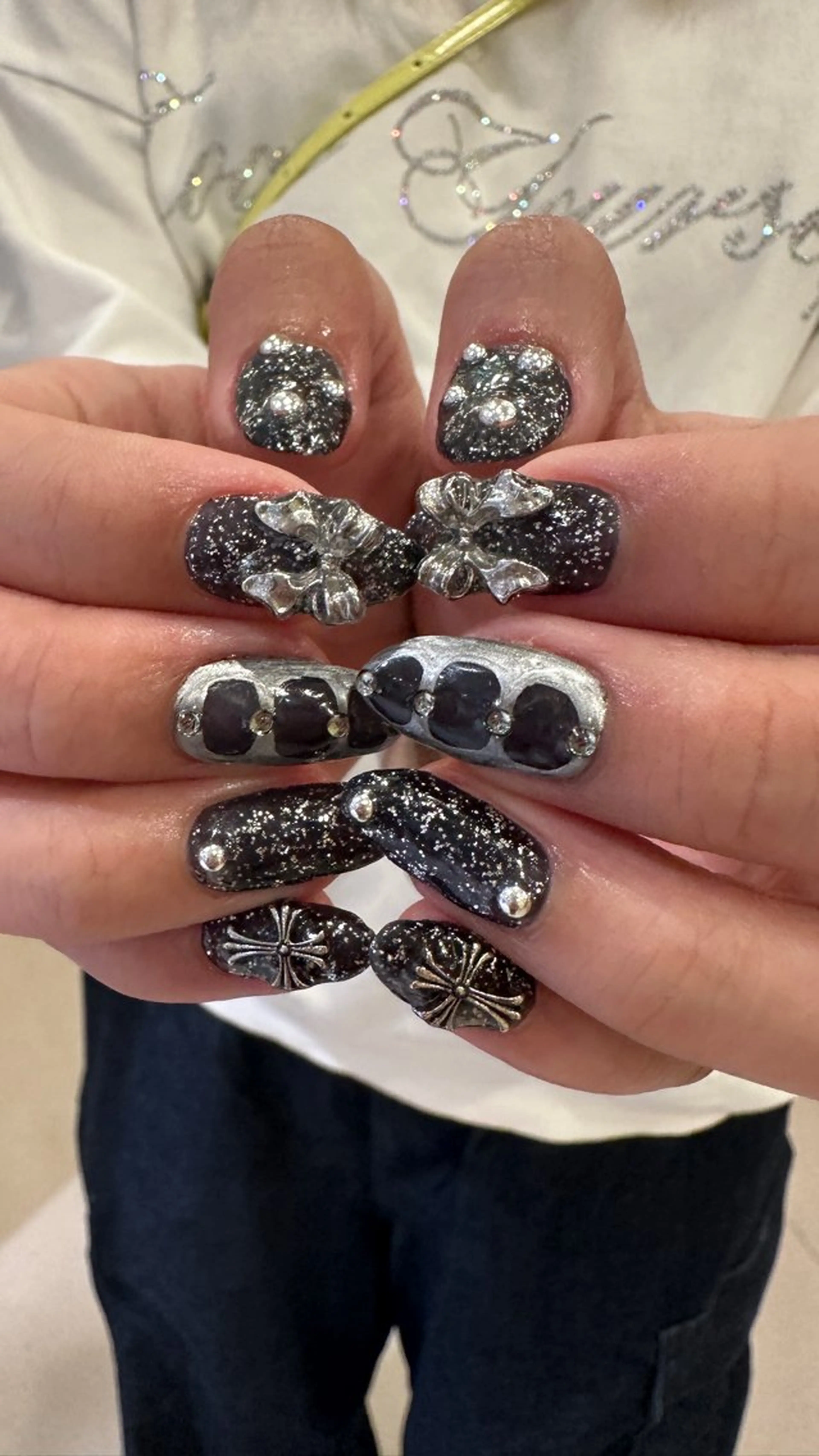 ネイル ハンドネイル ハンドケア 👽個性派ネイル🎀 komachiのヘアスタイル