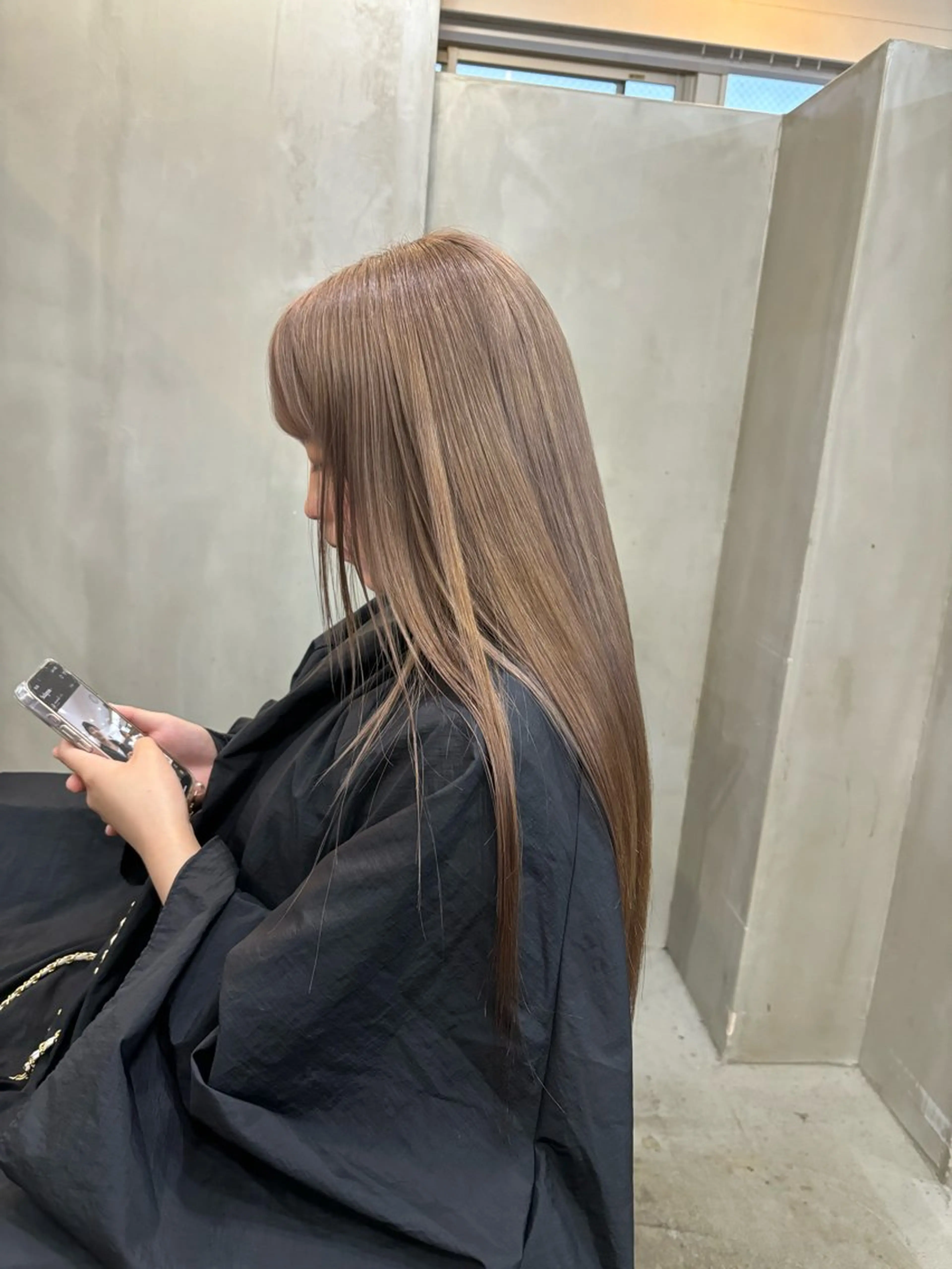 ロング カラー ベージュカラー ヘアカラー VOYAGE所属・中園 康のヘアスタイル