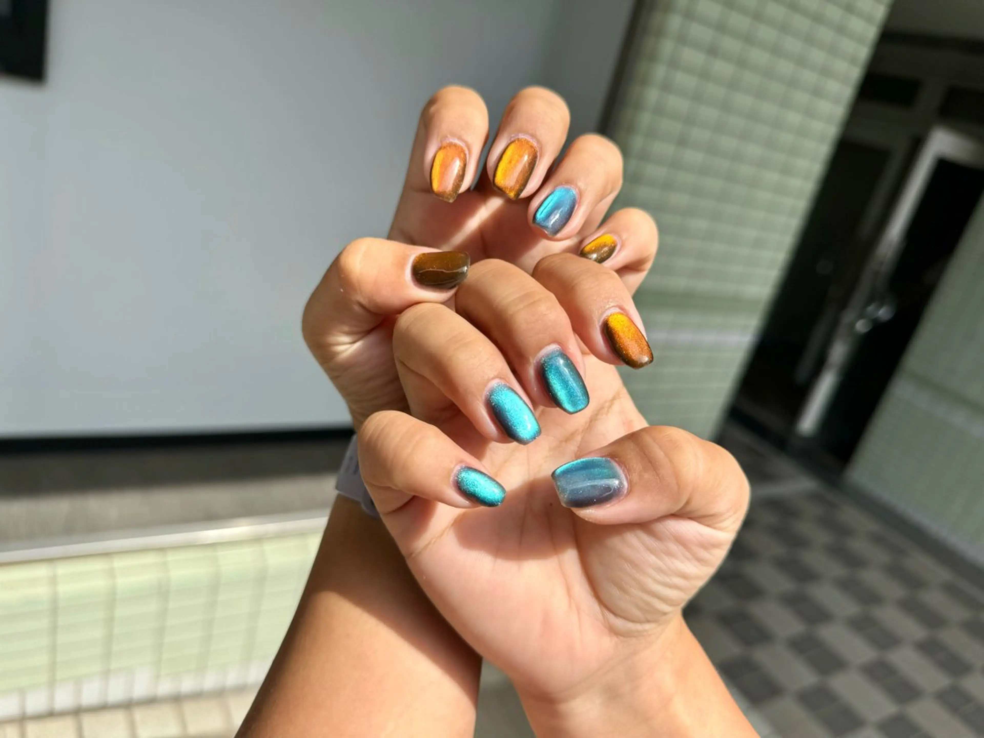 ネイル マグネットネイル kina Ｗ🦭のネイルデザイン