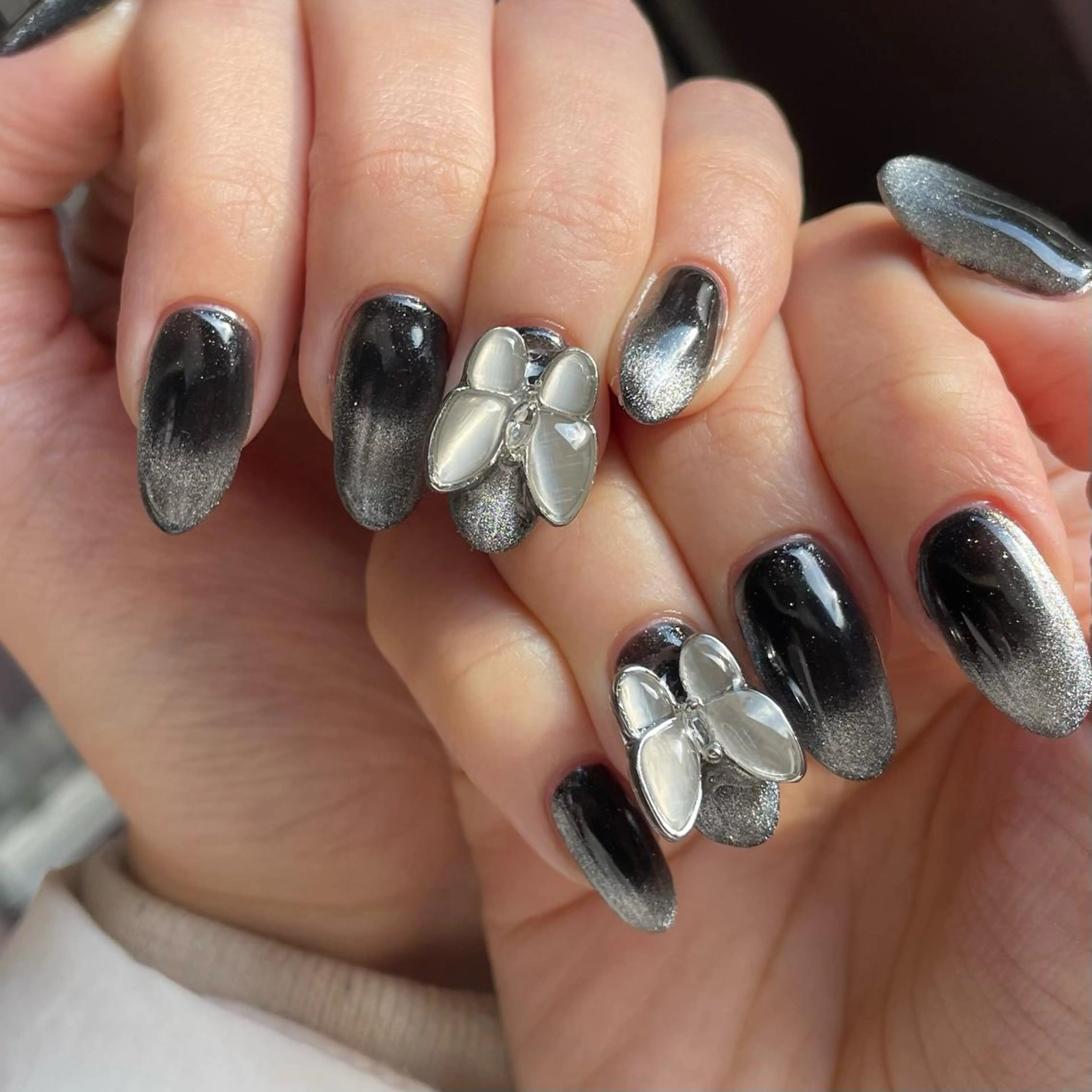 ネイル マグネットネイル 奥園 良恵のネイルデザイン