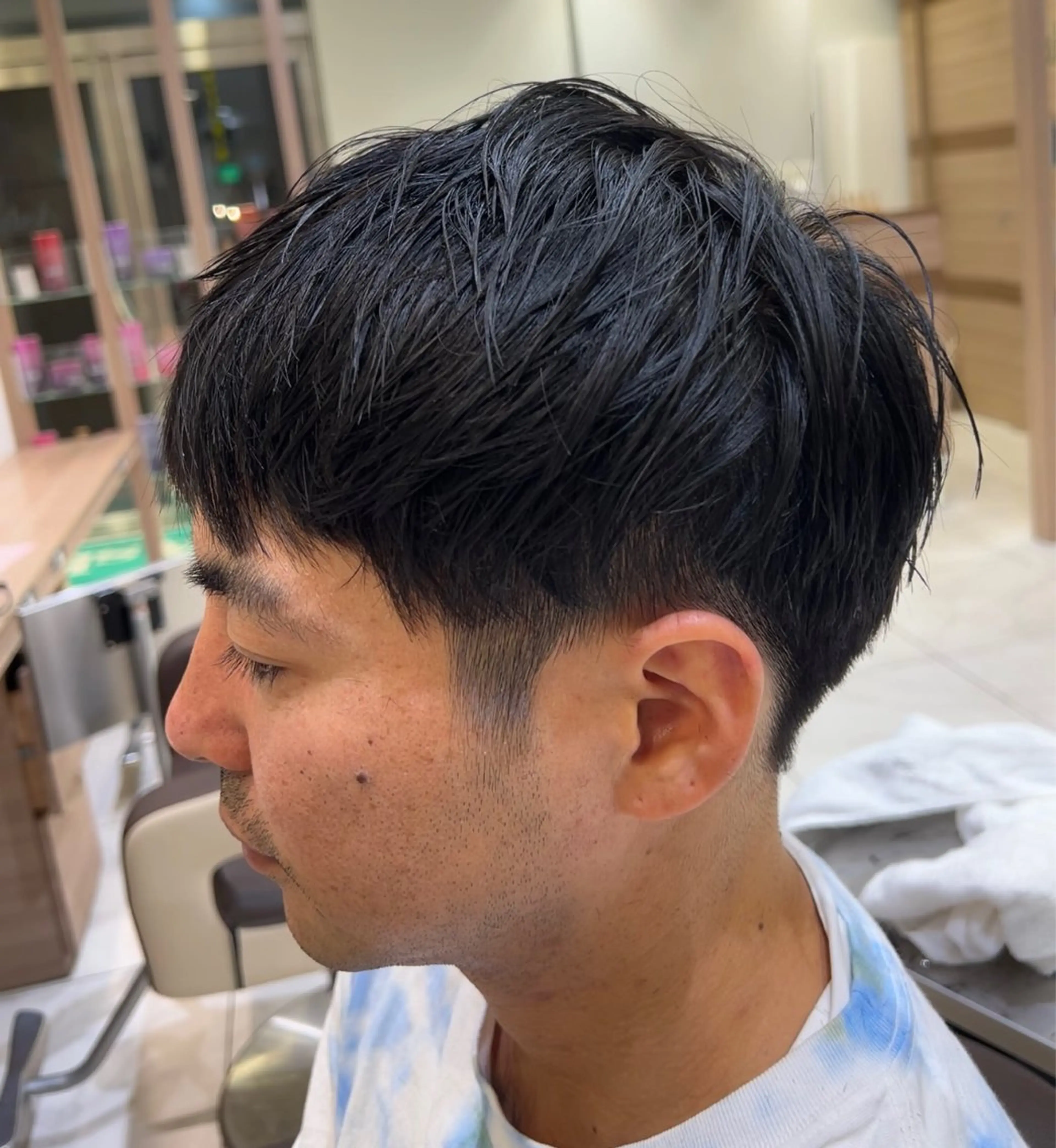 ショート メンズ ハイトーン/レイヤー 藤田健太郎のヘアスタイル