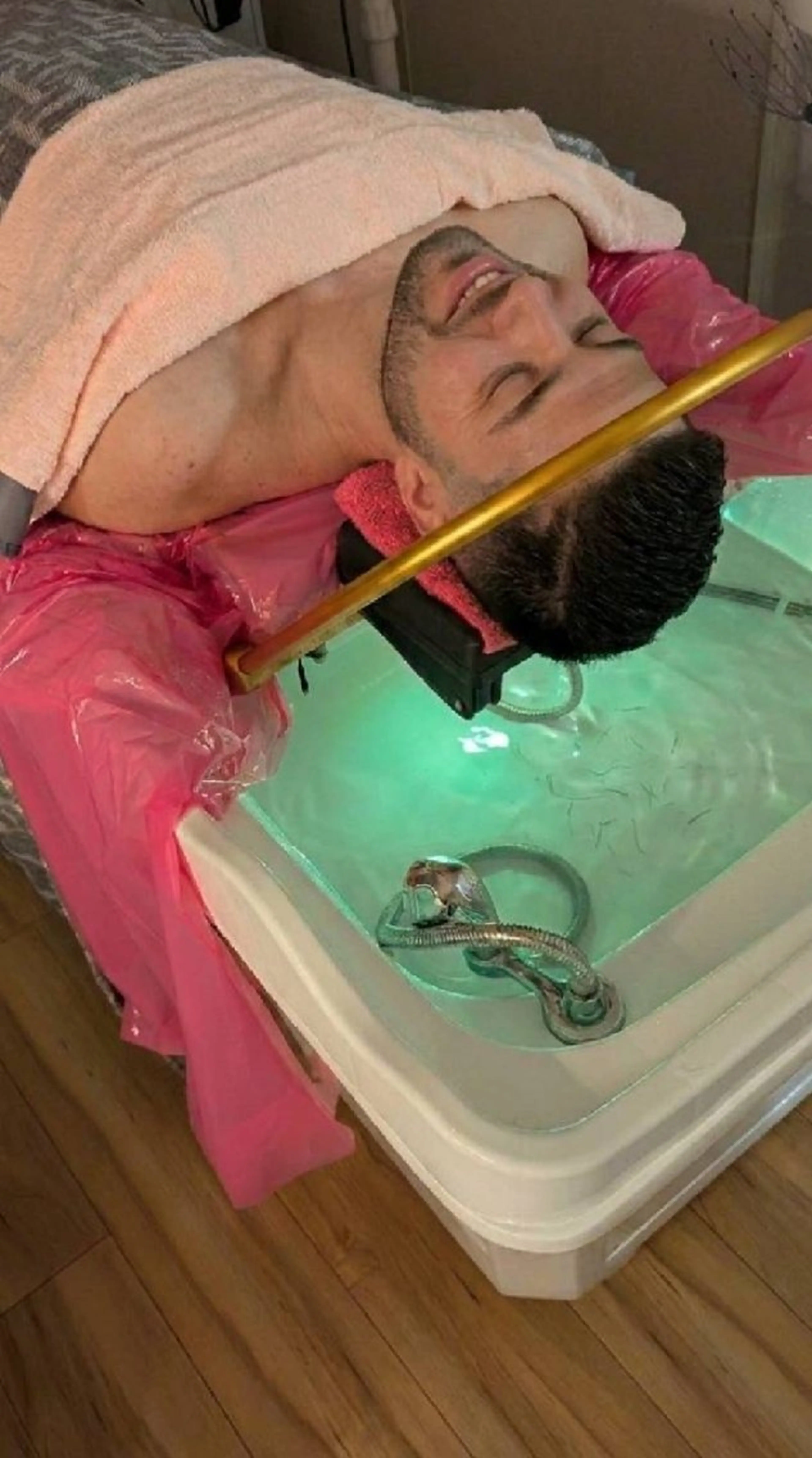 メンズ頭浸浴　癒しの極み　殿方限定　３０歳以上の写真