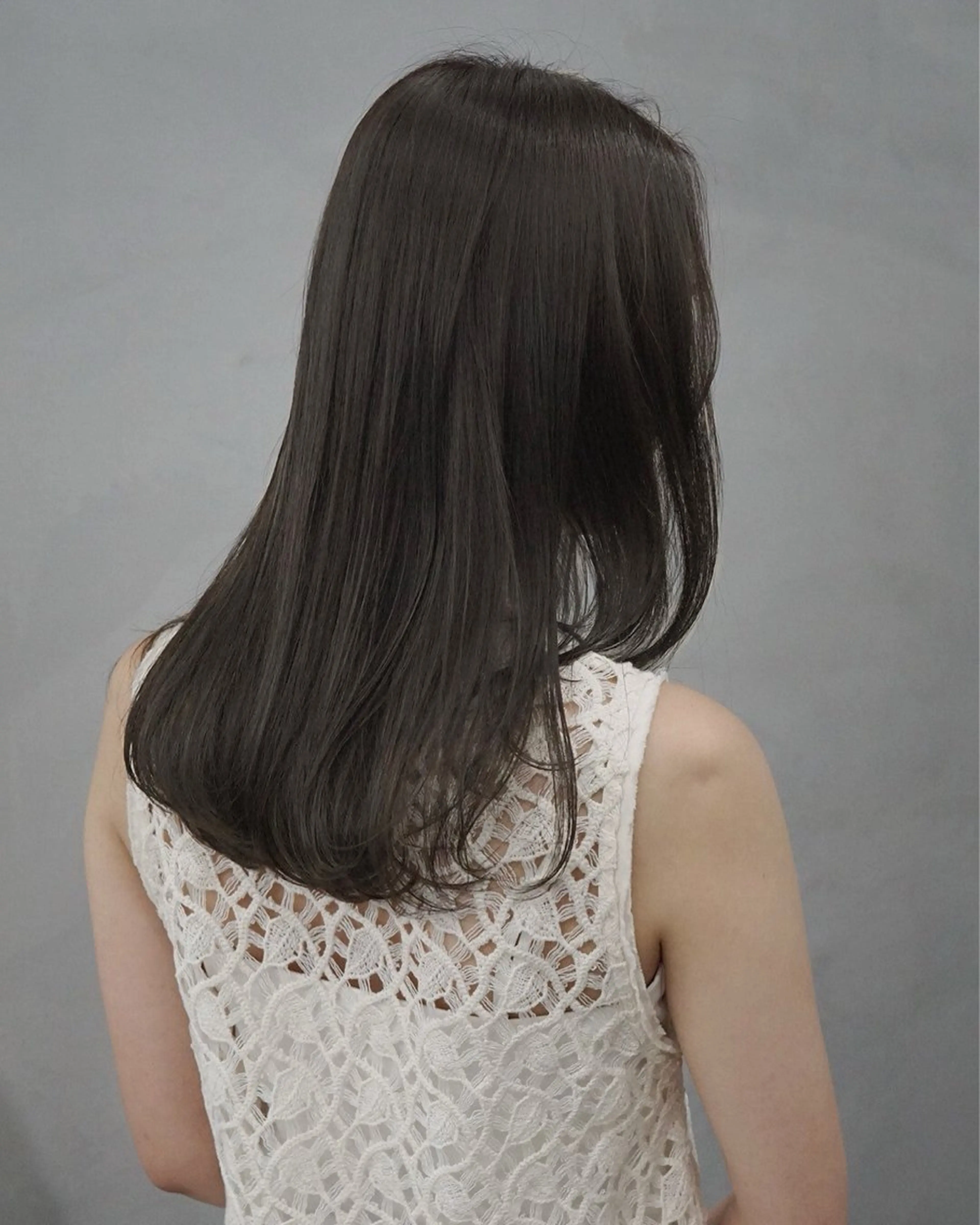 セミロング カラー ヘアカラー トリートメント navile 銀座 角田 龍太のヘアスタイル