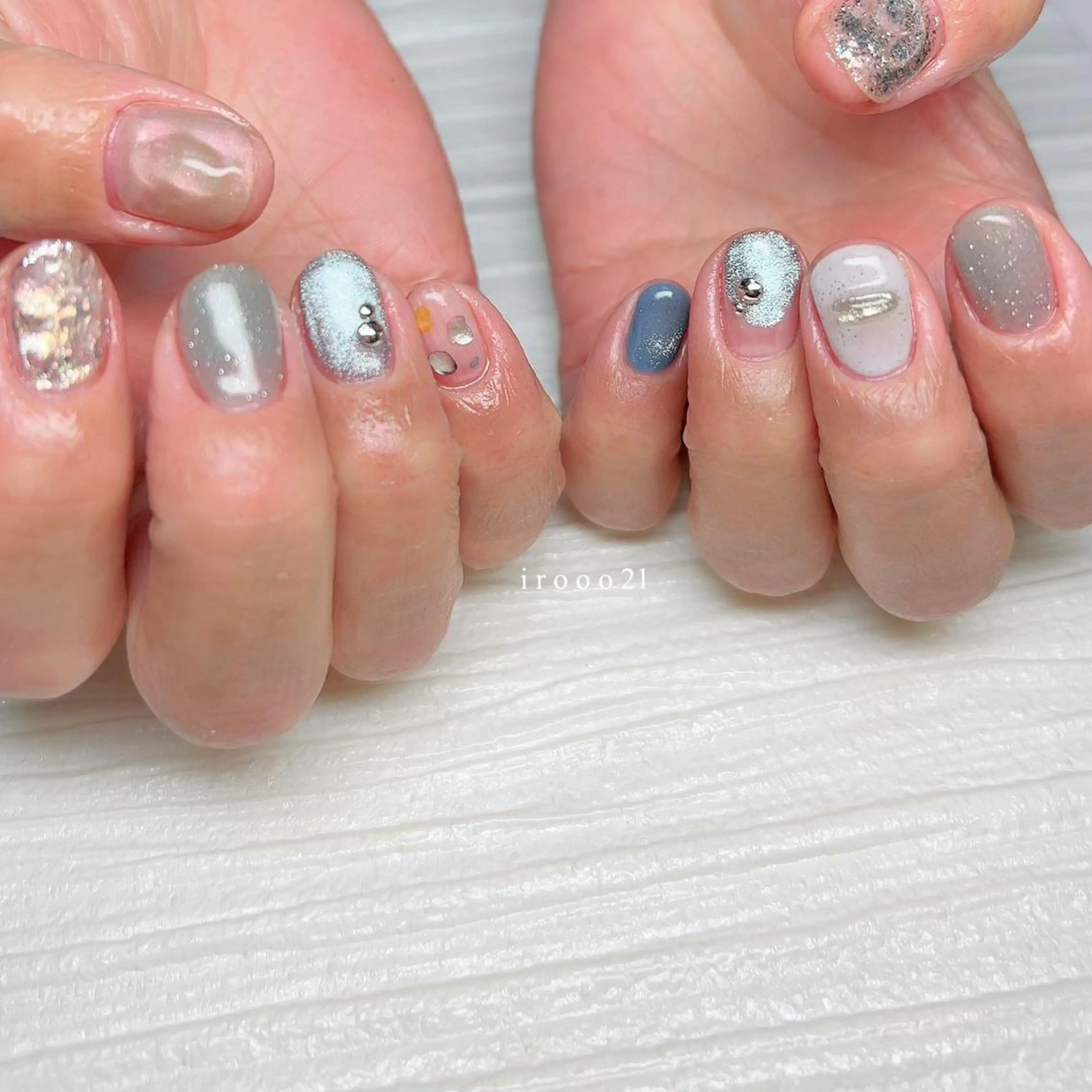 ネイル フラッシュネイル 氷ネイル・うるうるネイル マグネットネイル irooo 21のネイルデザイン