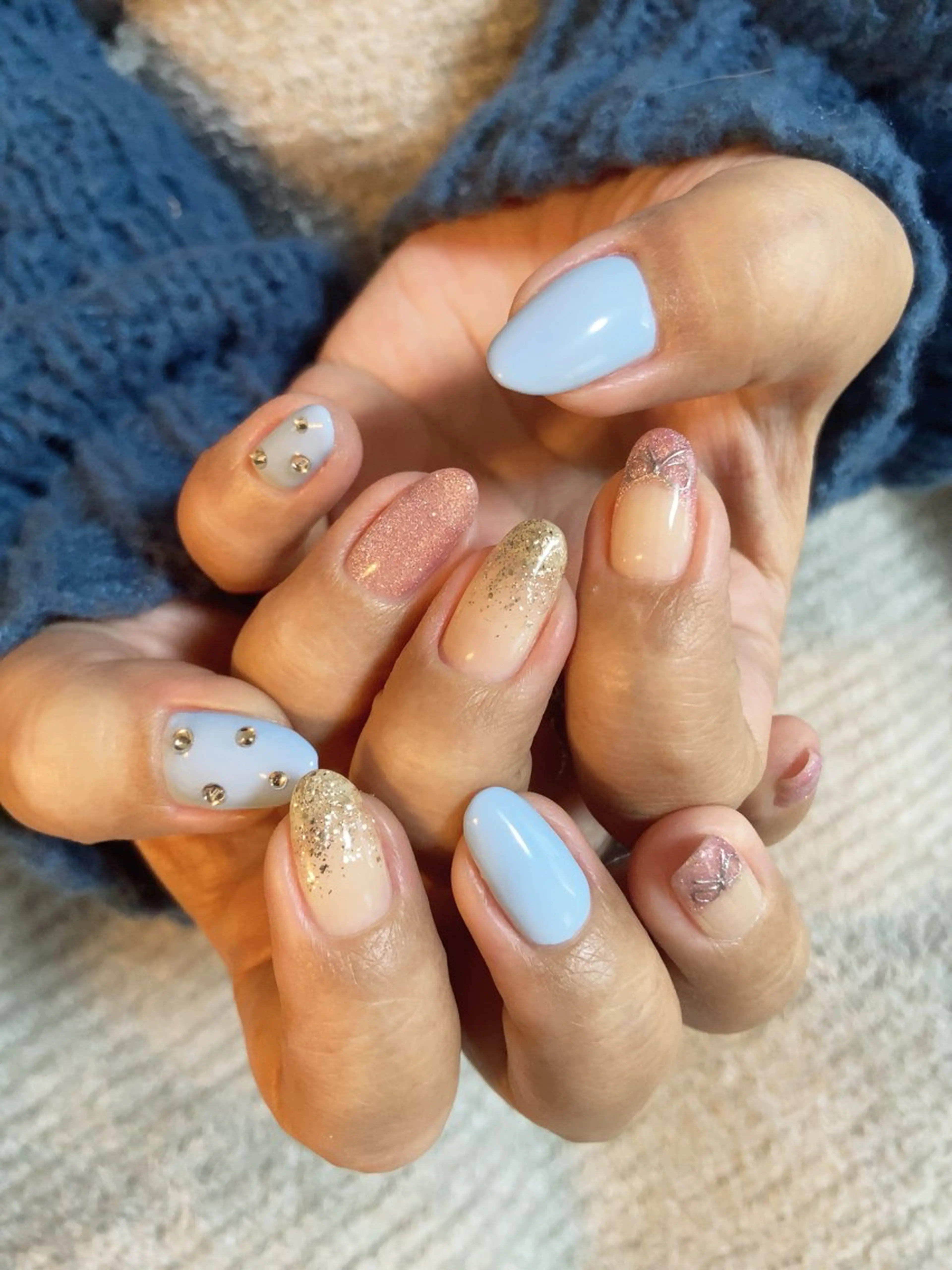 ネイル ストーンネイル ハンドネイル ﾈｲﾙｻﾛﾝ Bellefleurのネイルデザイン