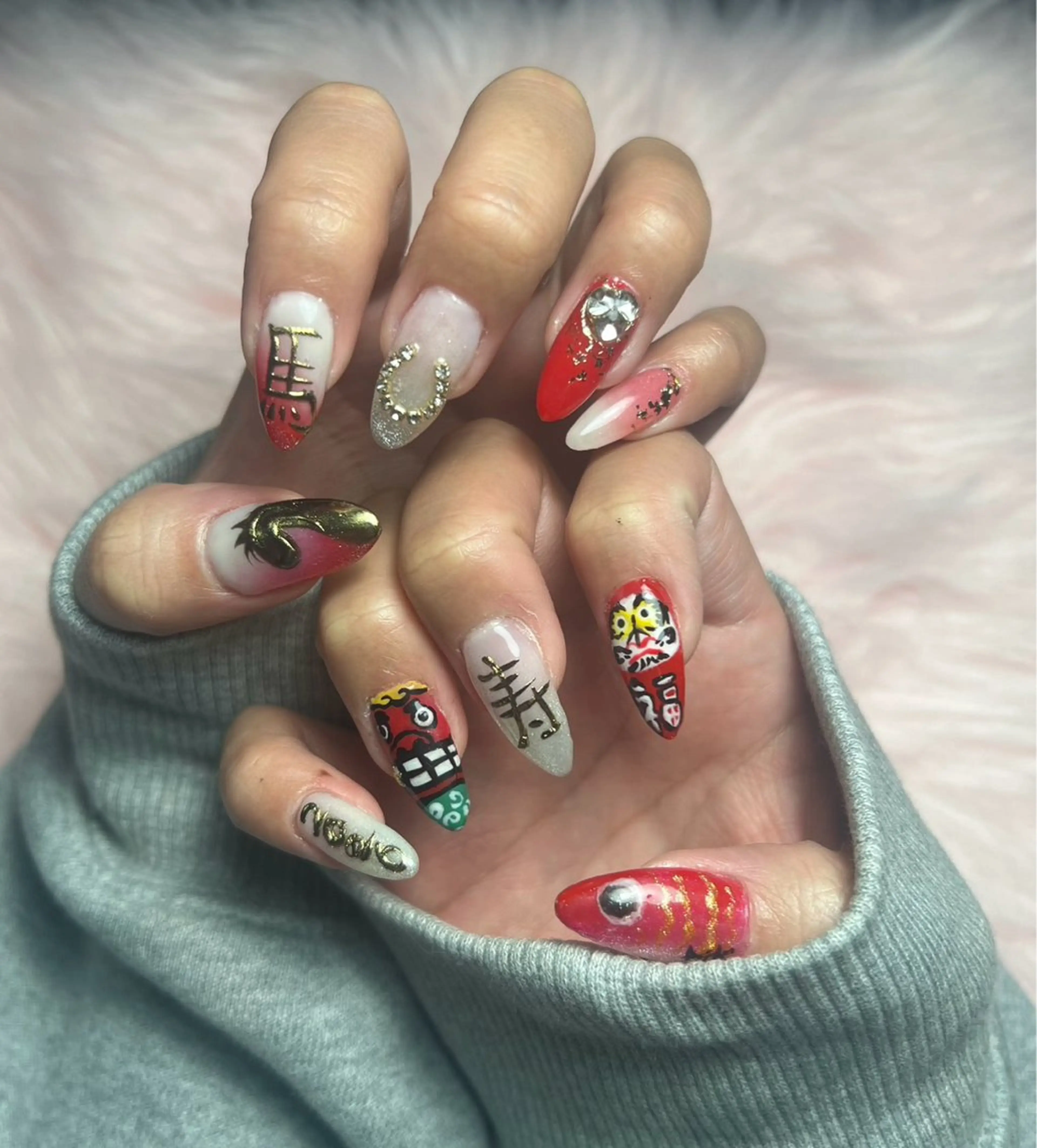 ネイル 持ち込み ハンドネイル EmaNail MOMOのネイルデザイン