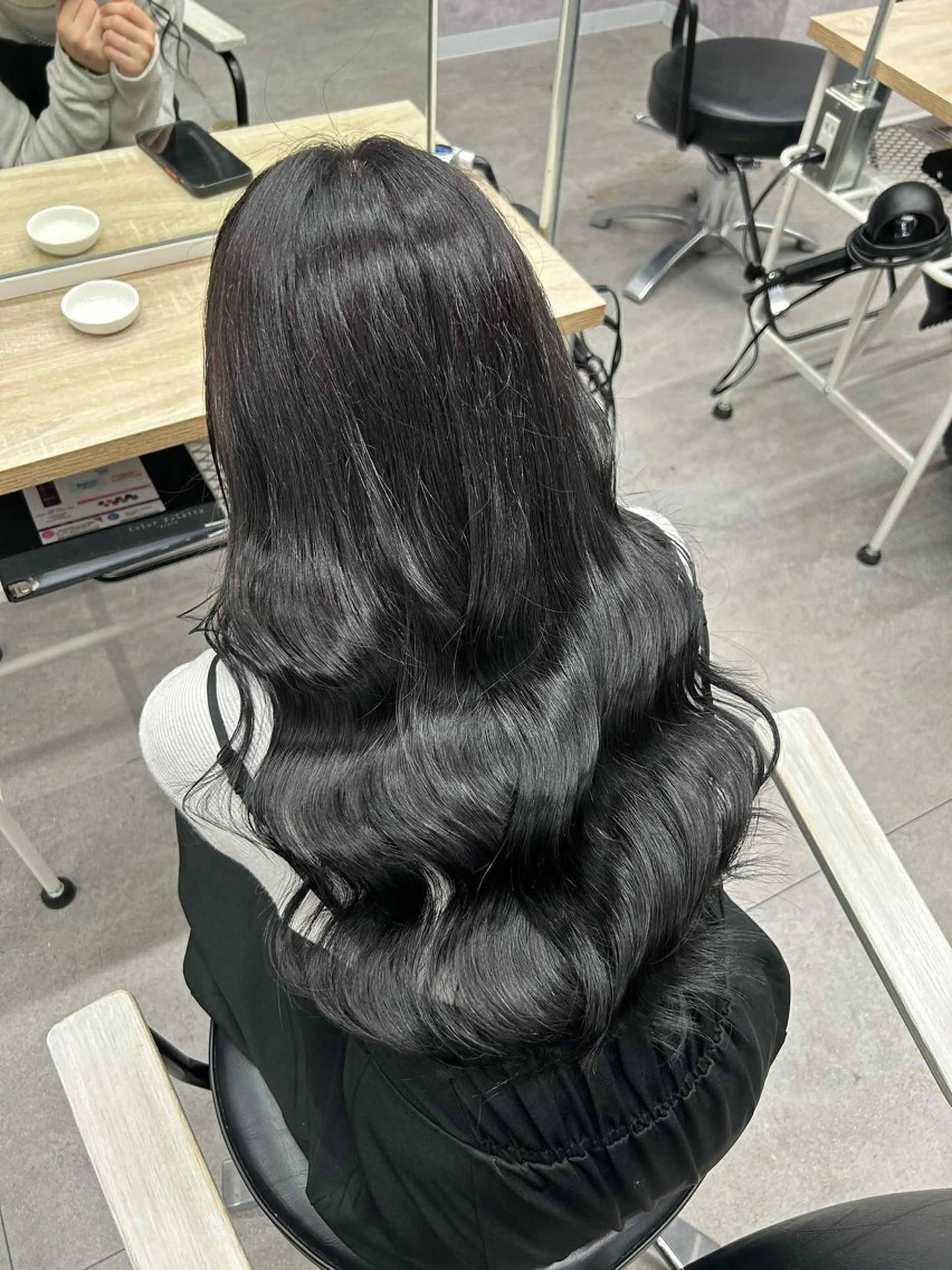 ロング カラー ニュアンス/フェザー /ウルフ/伶馬のヘアスタイル