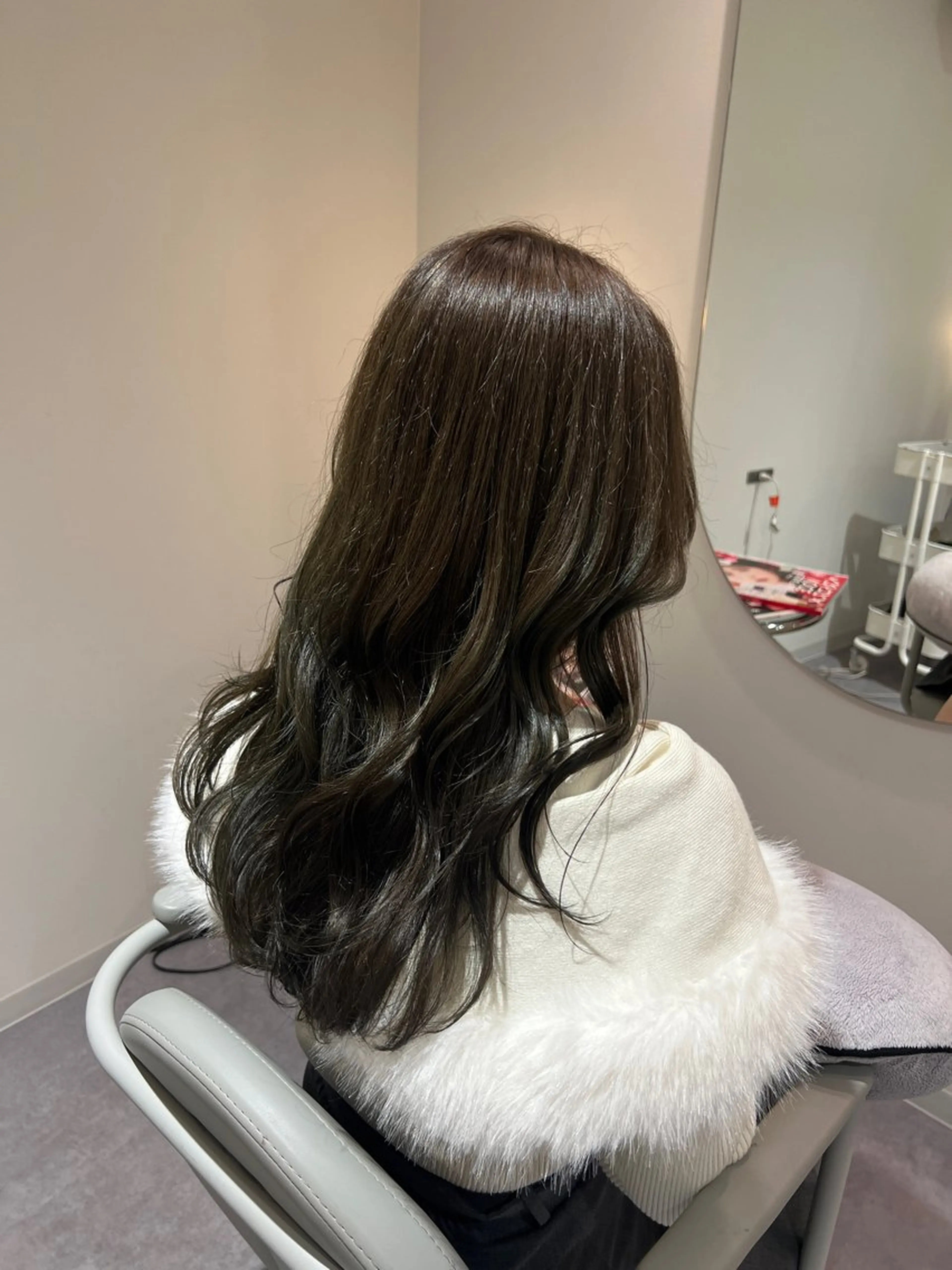 ロング ヘアカラー トリートメント 美髪✨艶髪✨髪質改善 カラー特化🌙鈴屋和のヘアスタイル