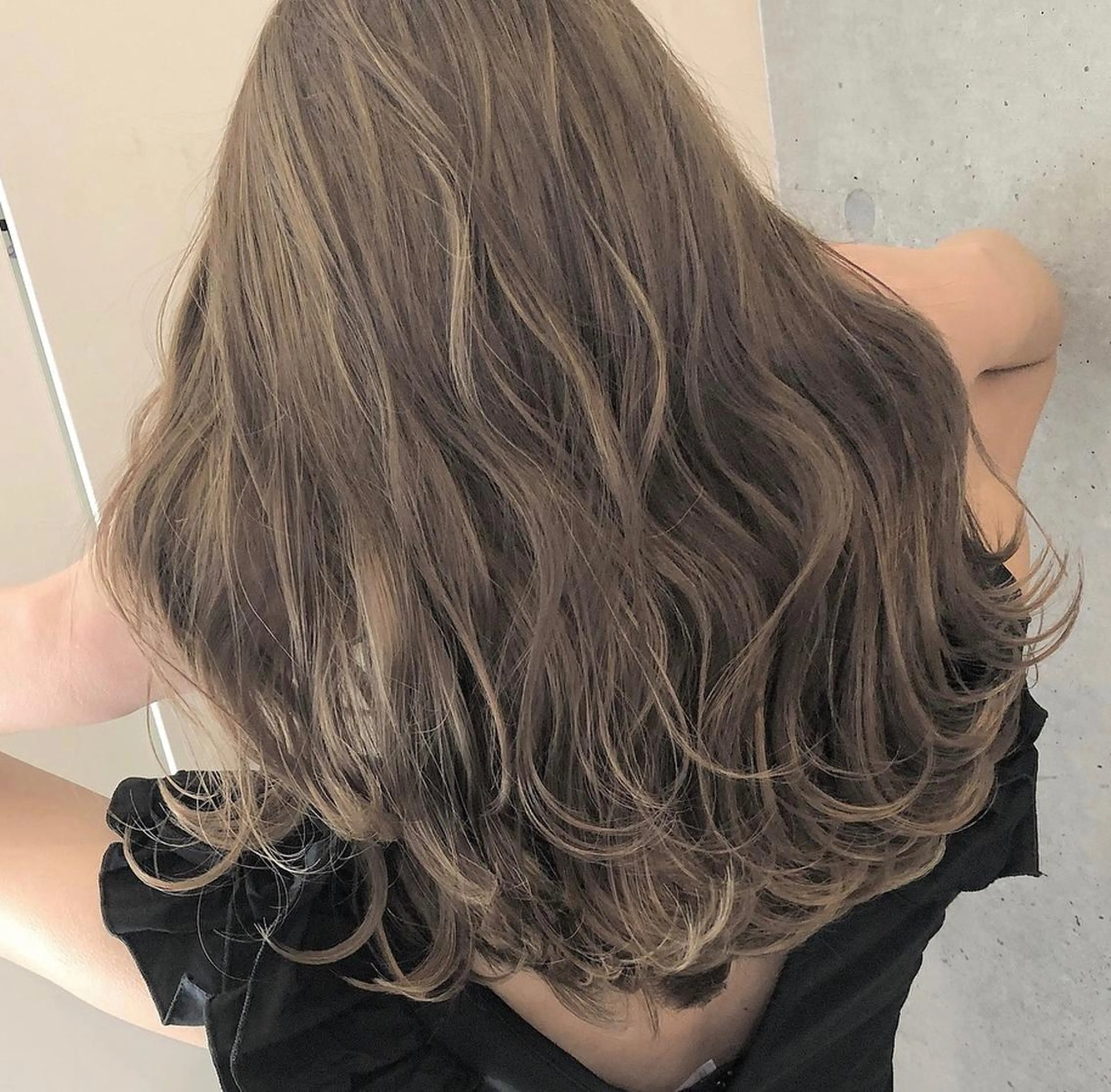 ミディアム カラー ヘアアレンジ 【公式】amble luxe池袋東口🩷のヘアスタイル