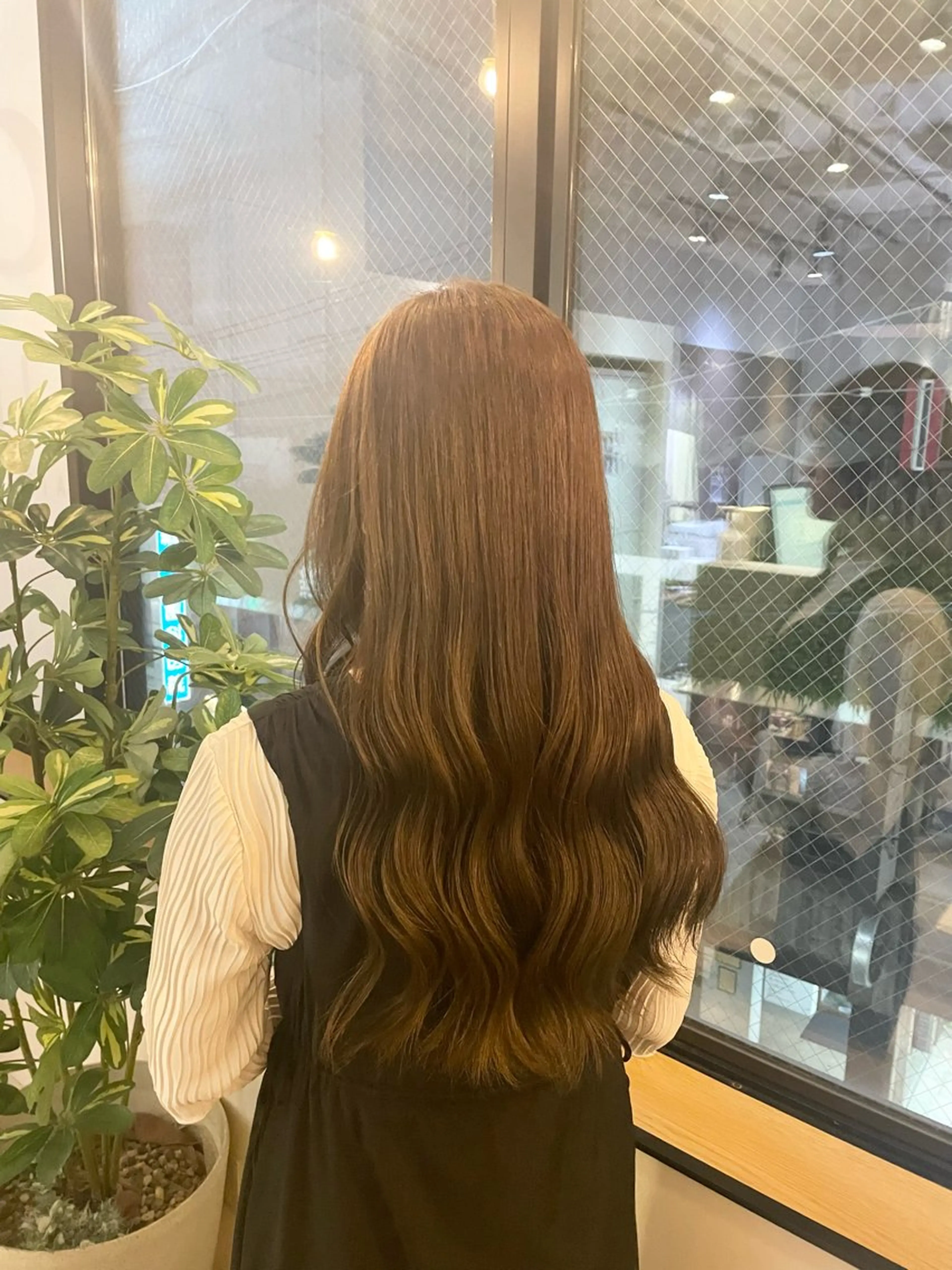 ロング カラー ヘアカラー トリートメント ひなの/透明感 カラー/レイヤーのヘアスタイル