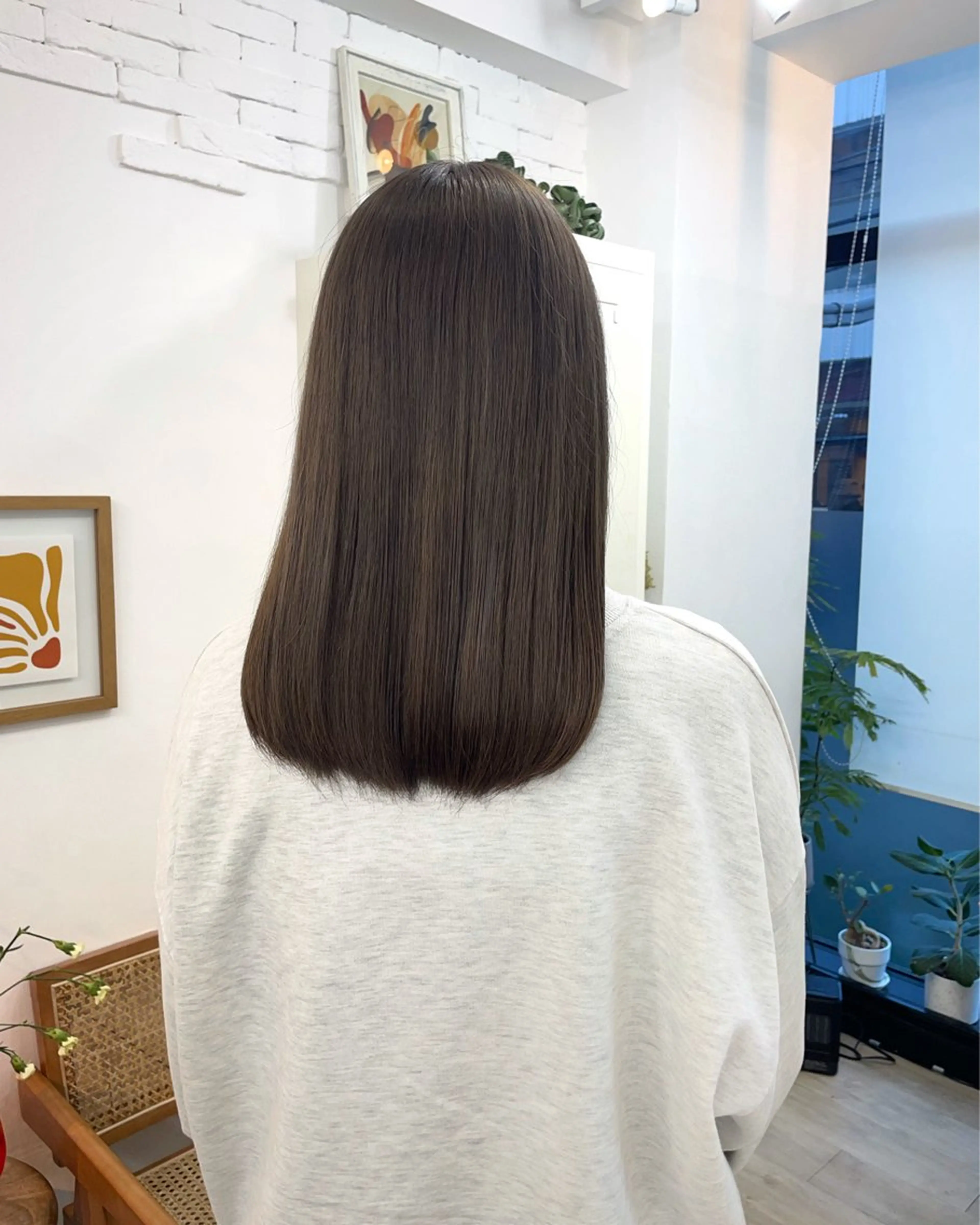 セミロング カラー ベージュカラー 透明感カラー オリーブベージュ トリートメント ヘアカラー トリートメント ✨髪質改善✨原宿 えのもと　はなのヘアスタイル