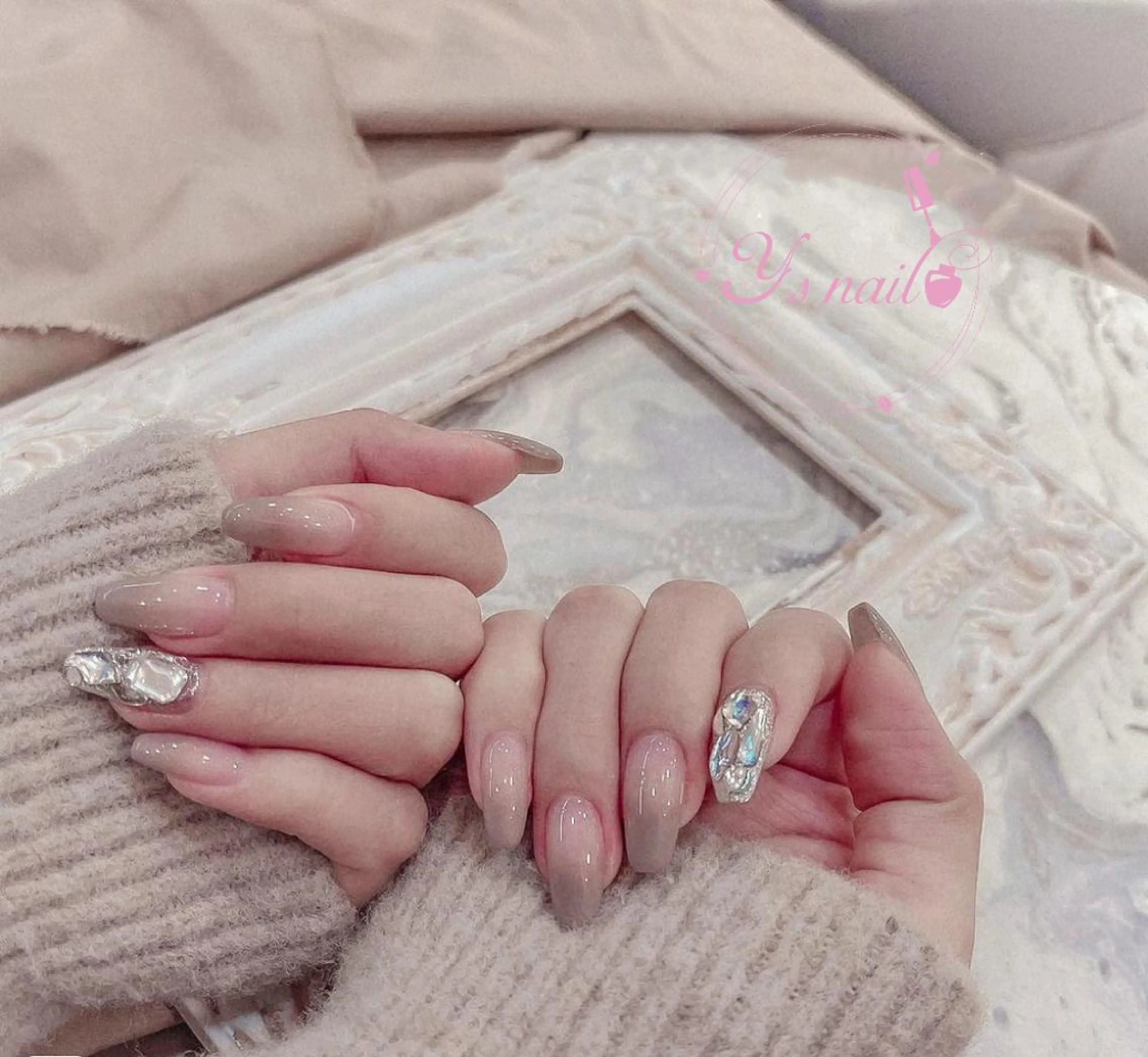 ネイル AngelChris ビューティーサロンのネイルデザイン