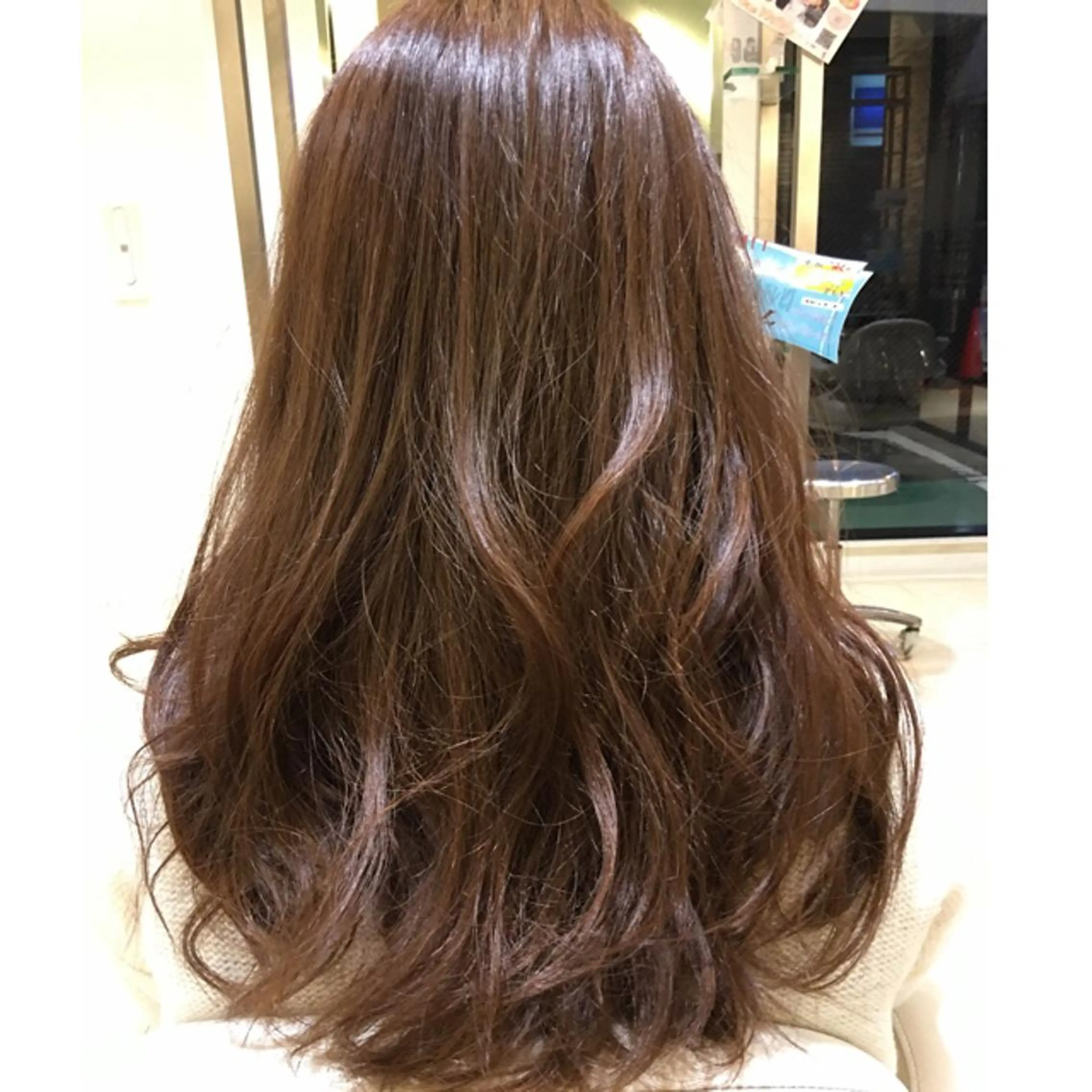 ロング カラー ベージュカラー 透明感カラー イルミナカラー カット ヘアカラー トリートメント 骨格肌色 似合わせ/YUKAのヘアスタイル