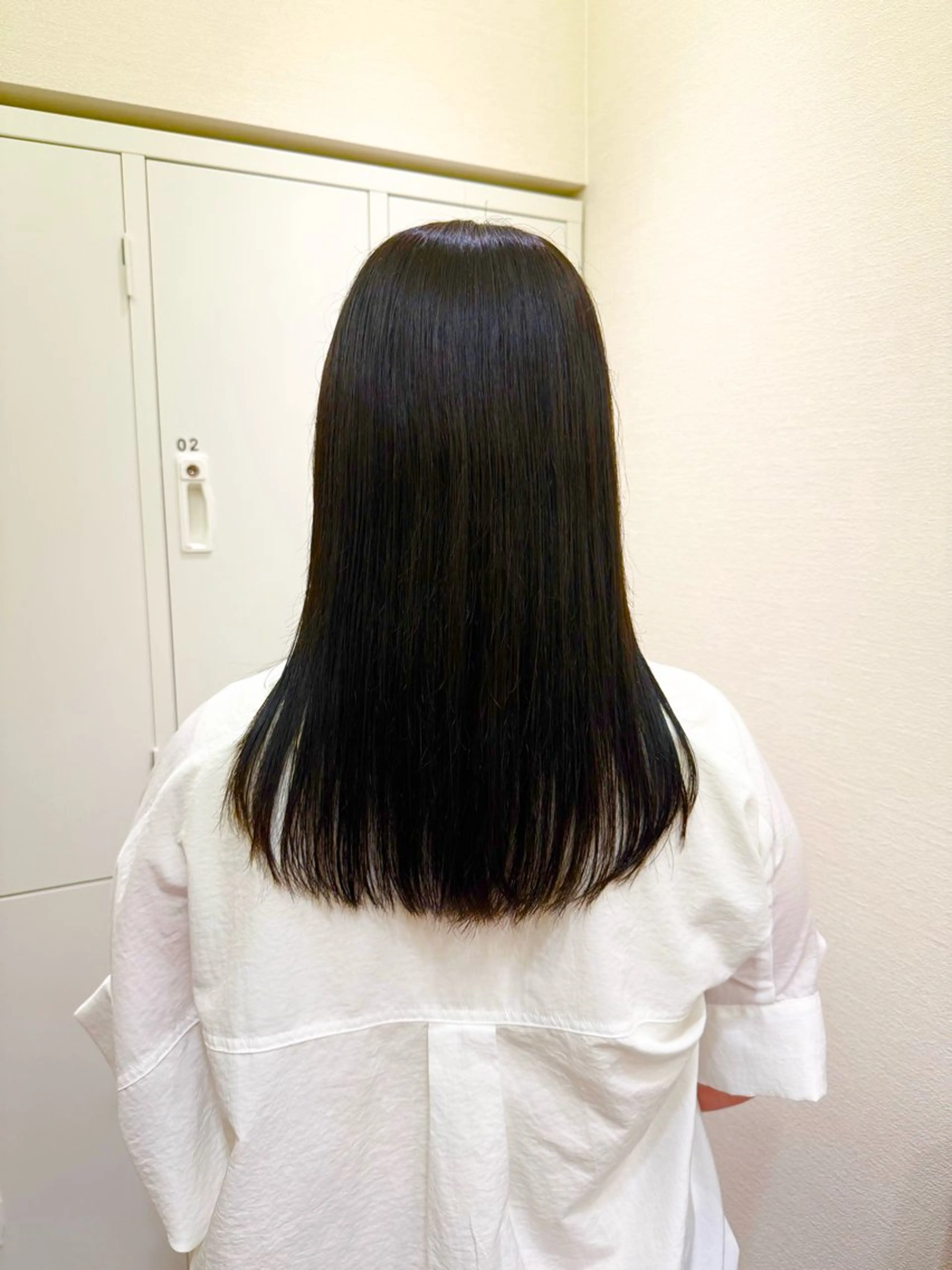 ミディアム カラー グレージュ RosierBlue 工藤のヘアスタイル