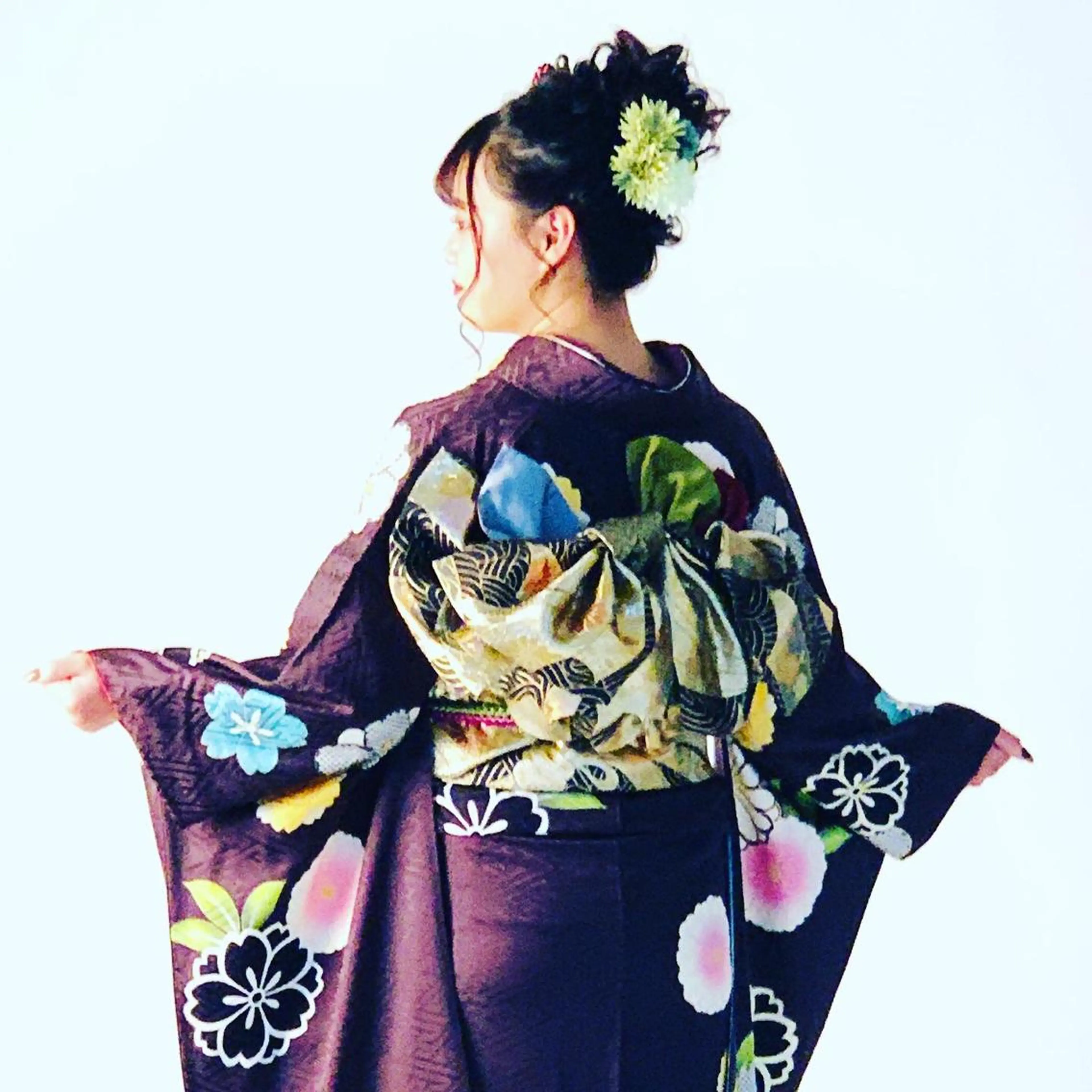 着付け👘💐セット👱‍♀️メイク💄成人式当日御支度予約受付中🌈✨の写真