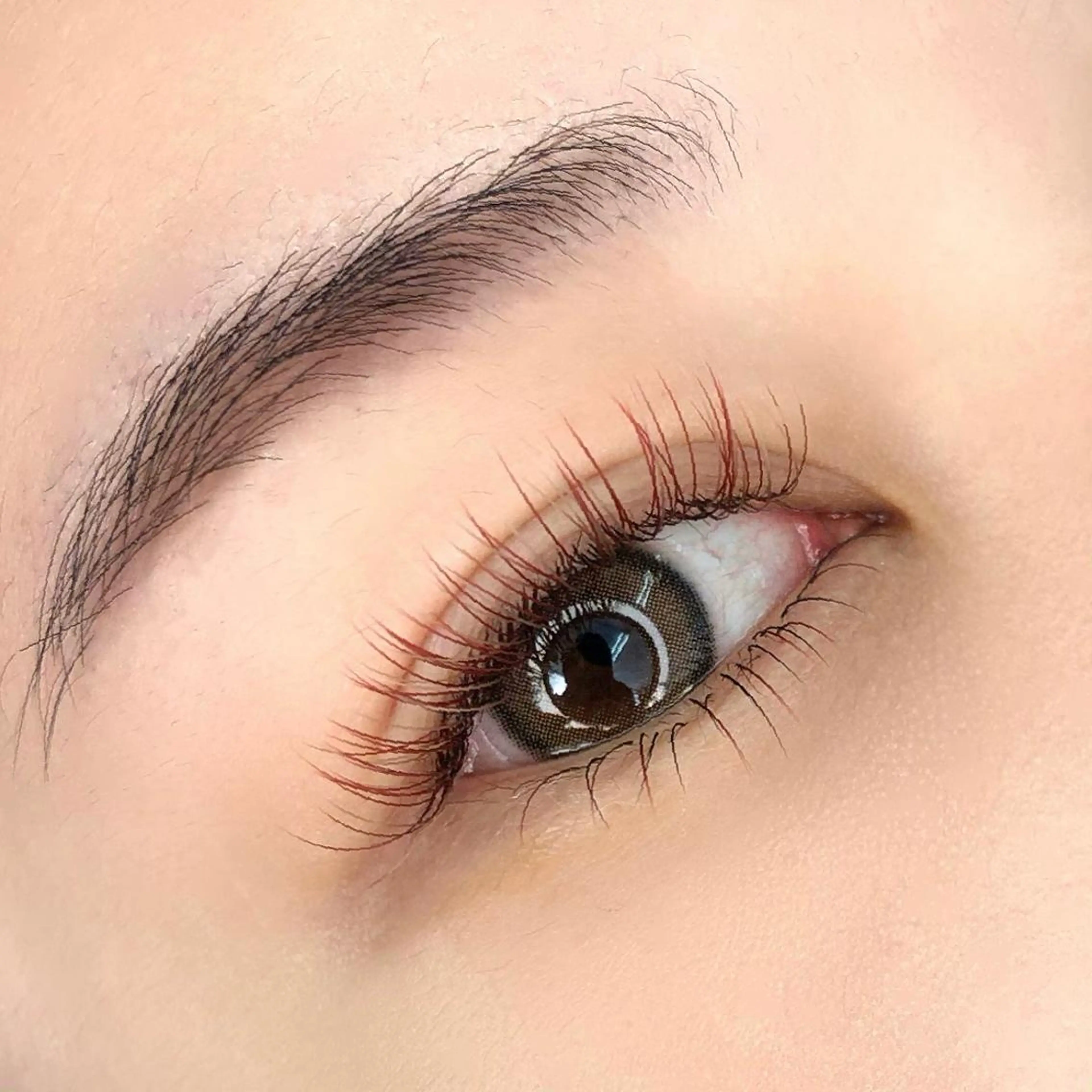 マツエク・マツパ カラーマツエク フラットラッシュ feliz ﾌｪﾘｰｽのマツエク・マツパデザイン