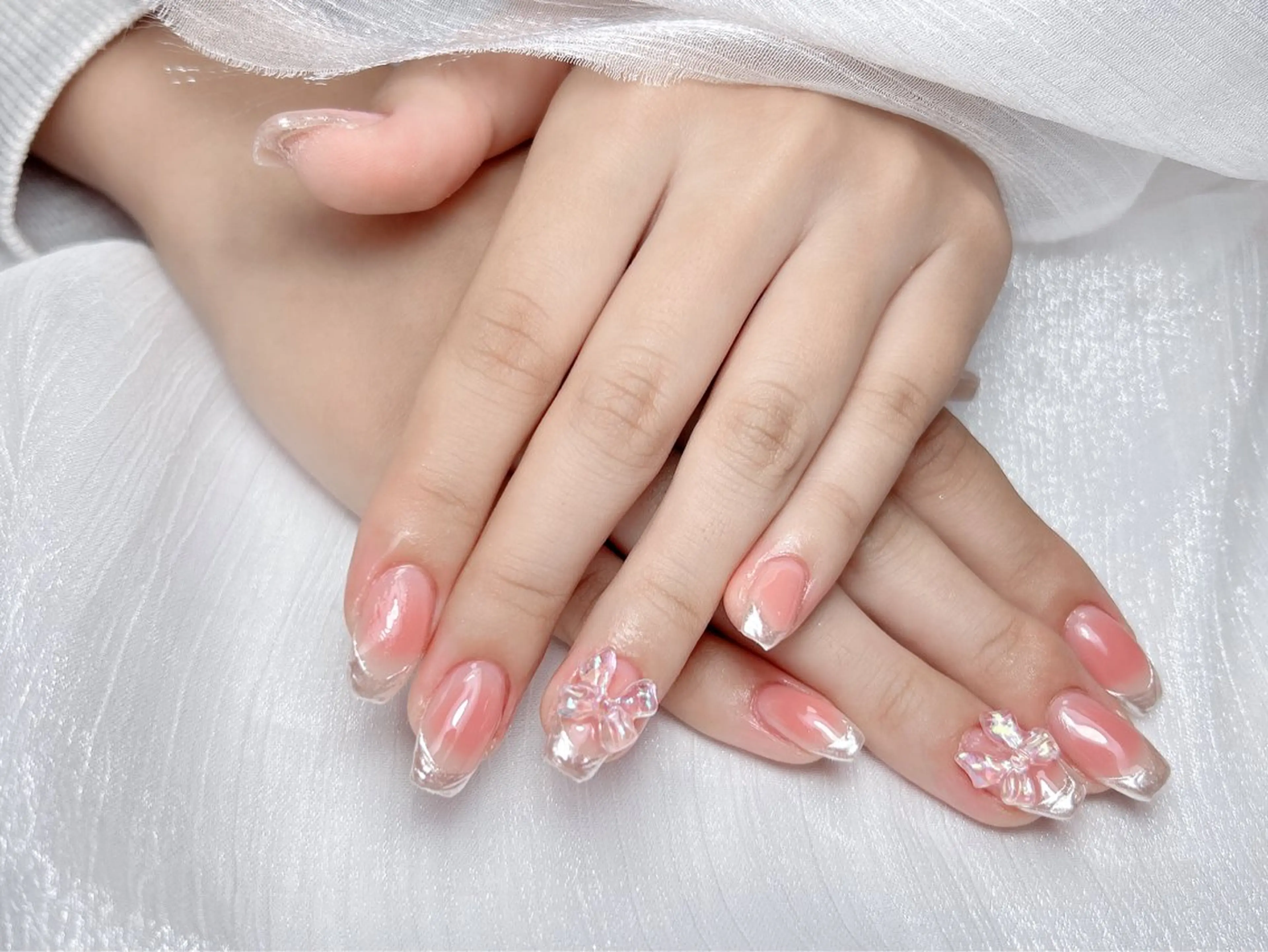 ネイル ハンドネイル オーラ ネイルサロンのネイルデザイン