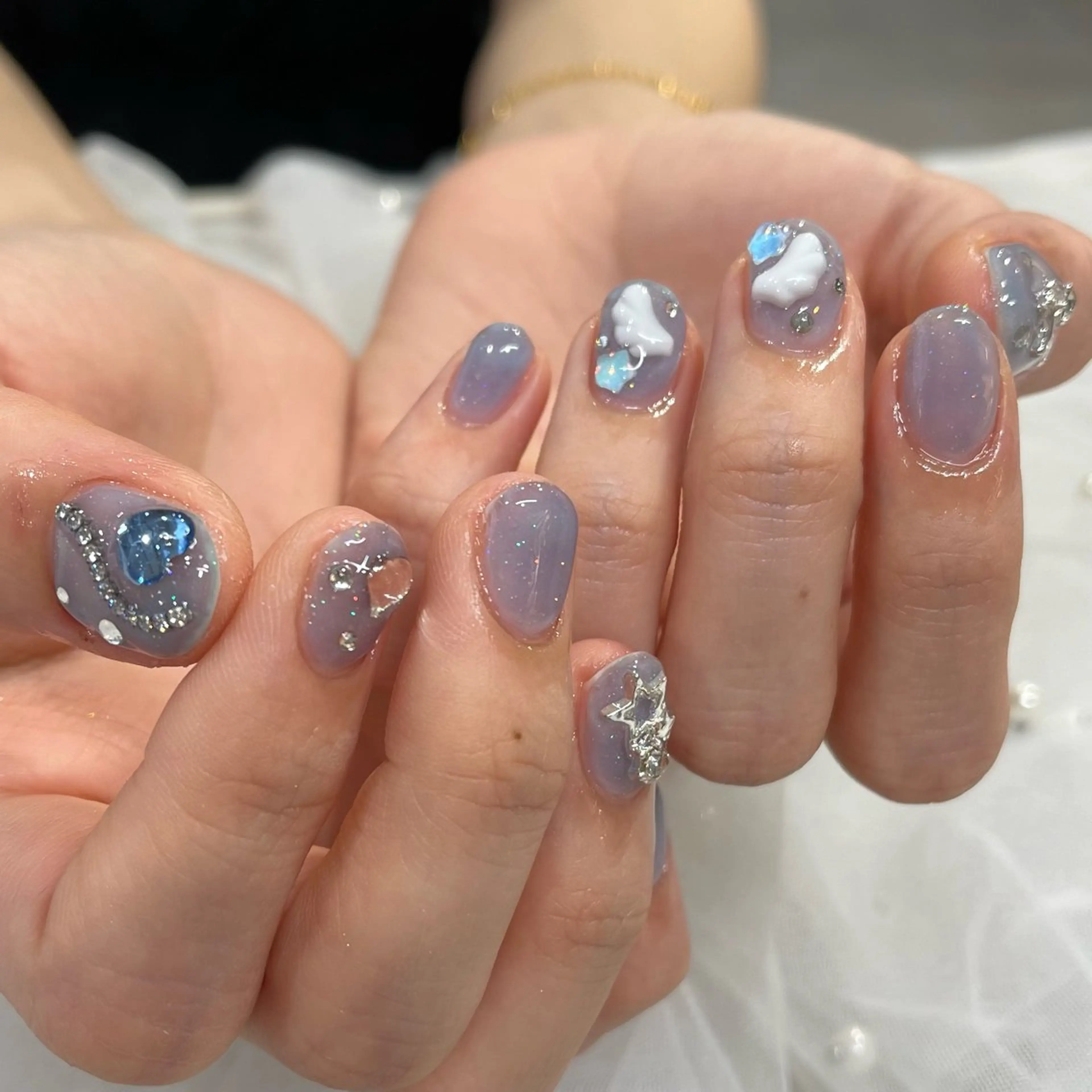 ネイル ハンドネイル 内田 里穂のネイルデザイン