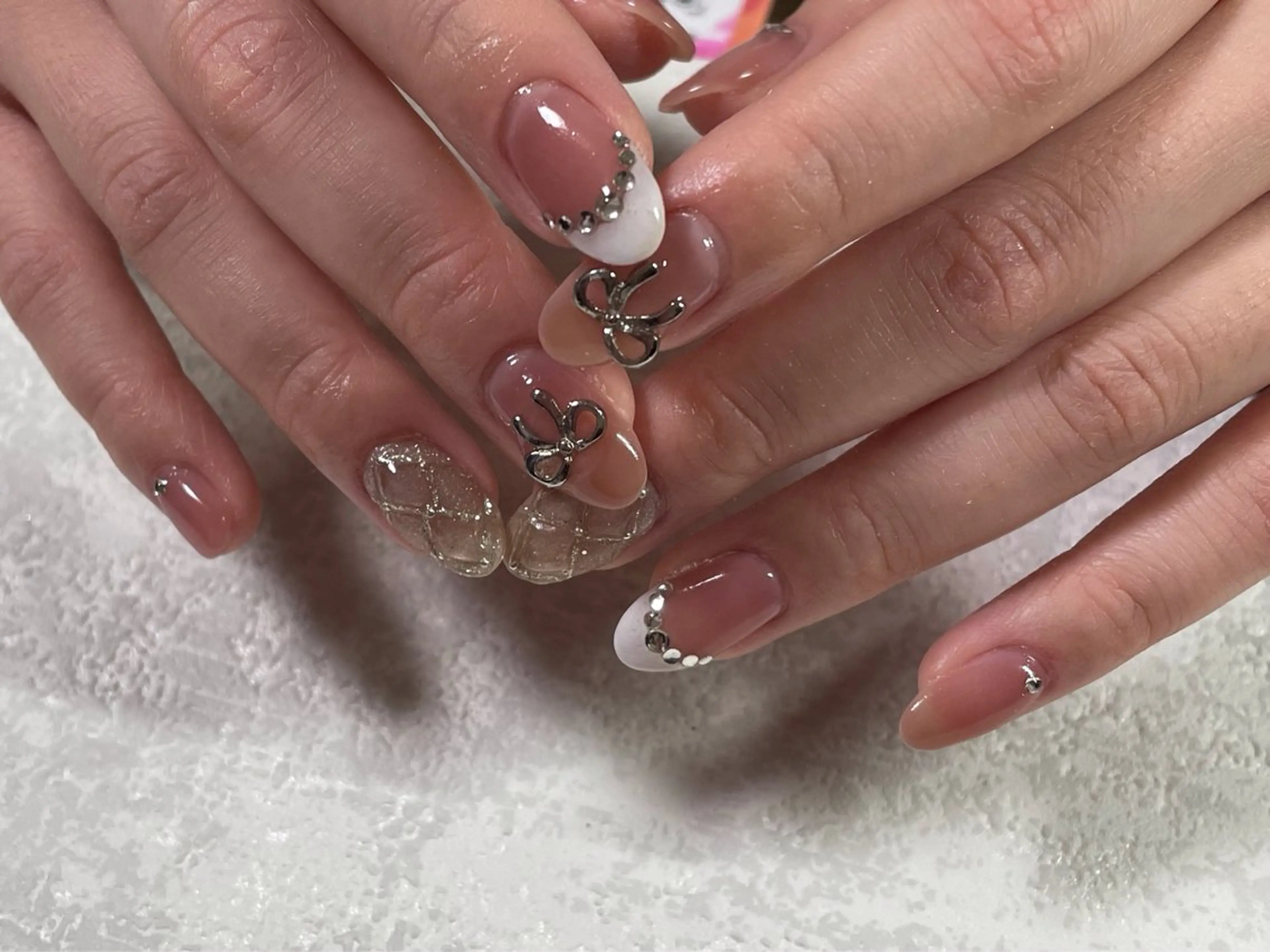 ネイル オーロラネイル フットネイル フレンチネイル ジェルネイル 韓国ネイル ハンドネイル kiki nail 二子玉川のネイルデザイン