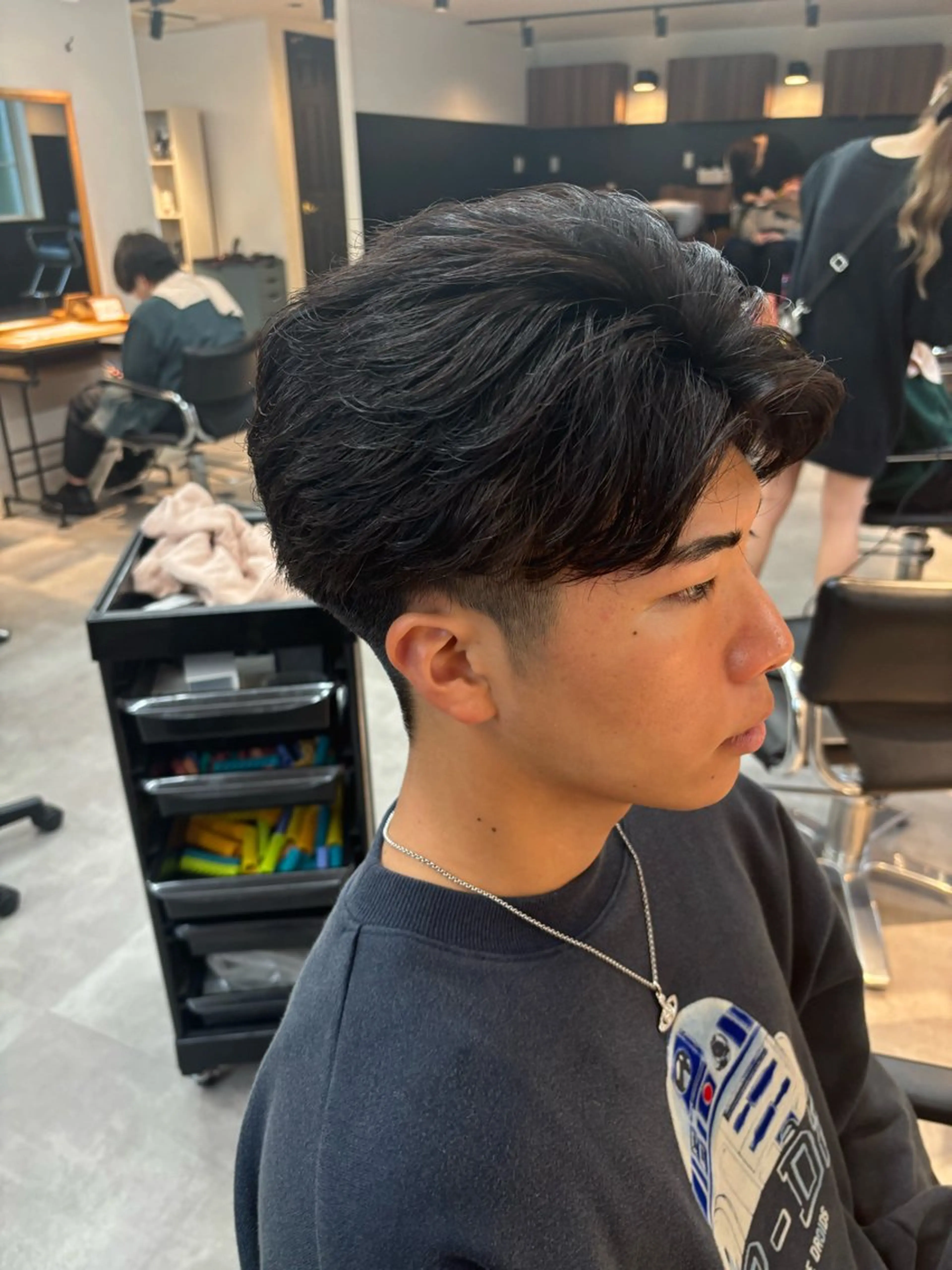 パーマ メンズ フェザーパーマ メンズパーマ カット パーマ トリートメント 男の理想を叶える🔥 メンズパーマ特化｜関のヘアスタイル