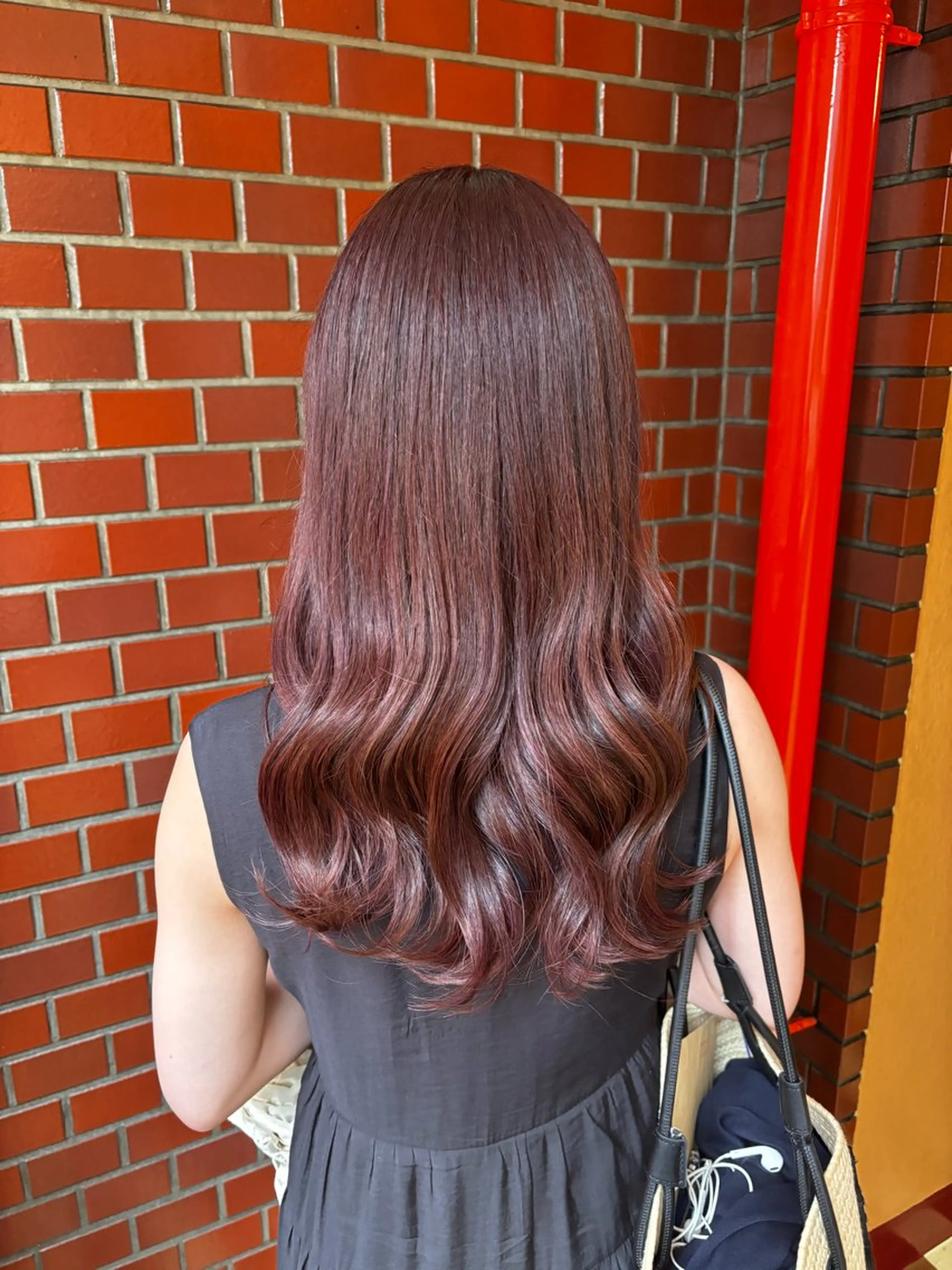 ミディアム ヘアカラー トリートメント シオン/艶髪/ グレージュカラーのヘアスタイル