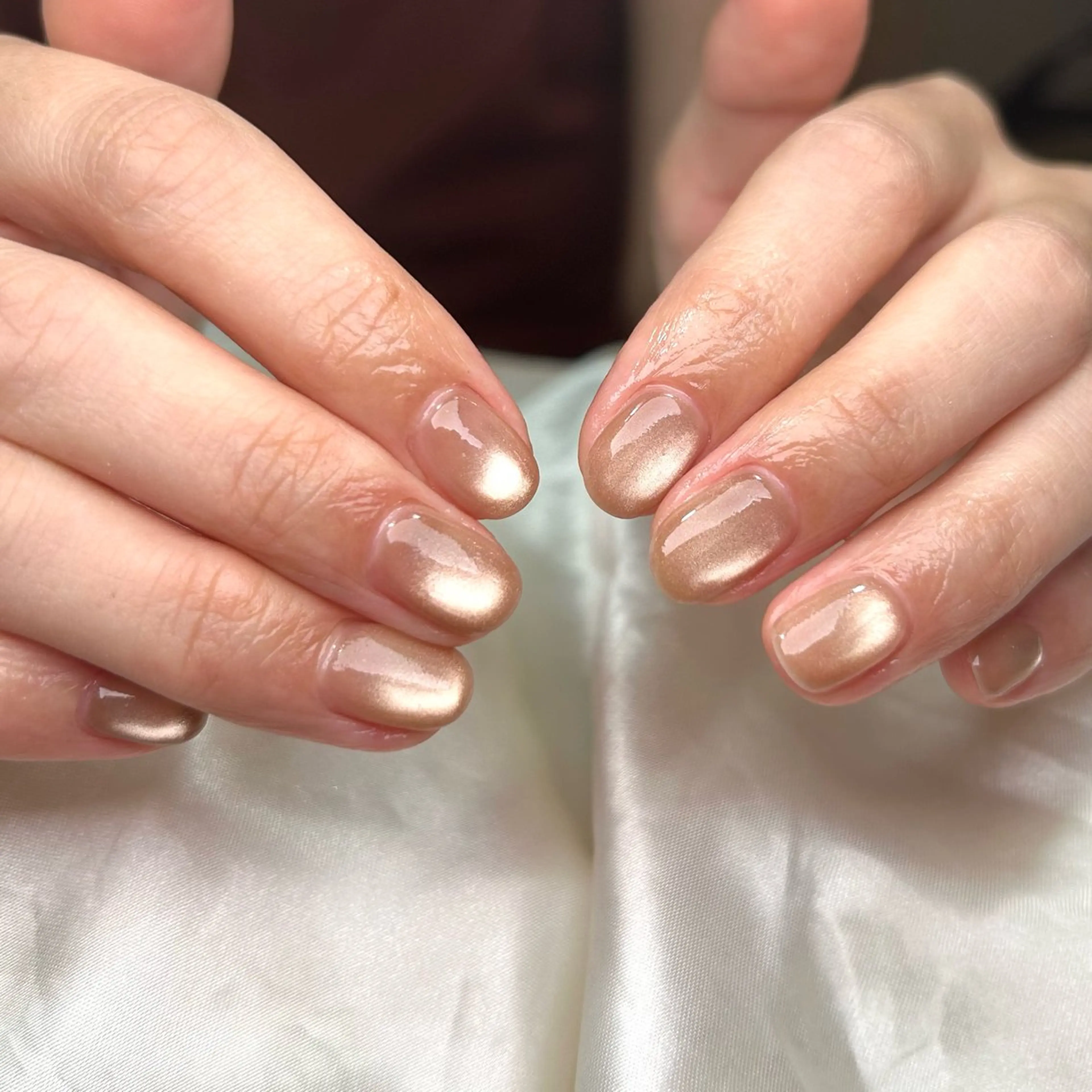 ネイル ゴールド マグネットネイル shine'an fuka🌿🫧のネイルデザイン