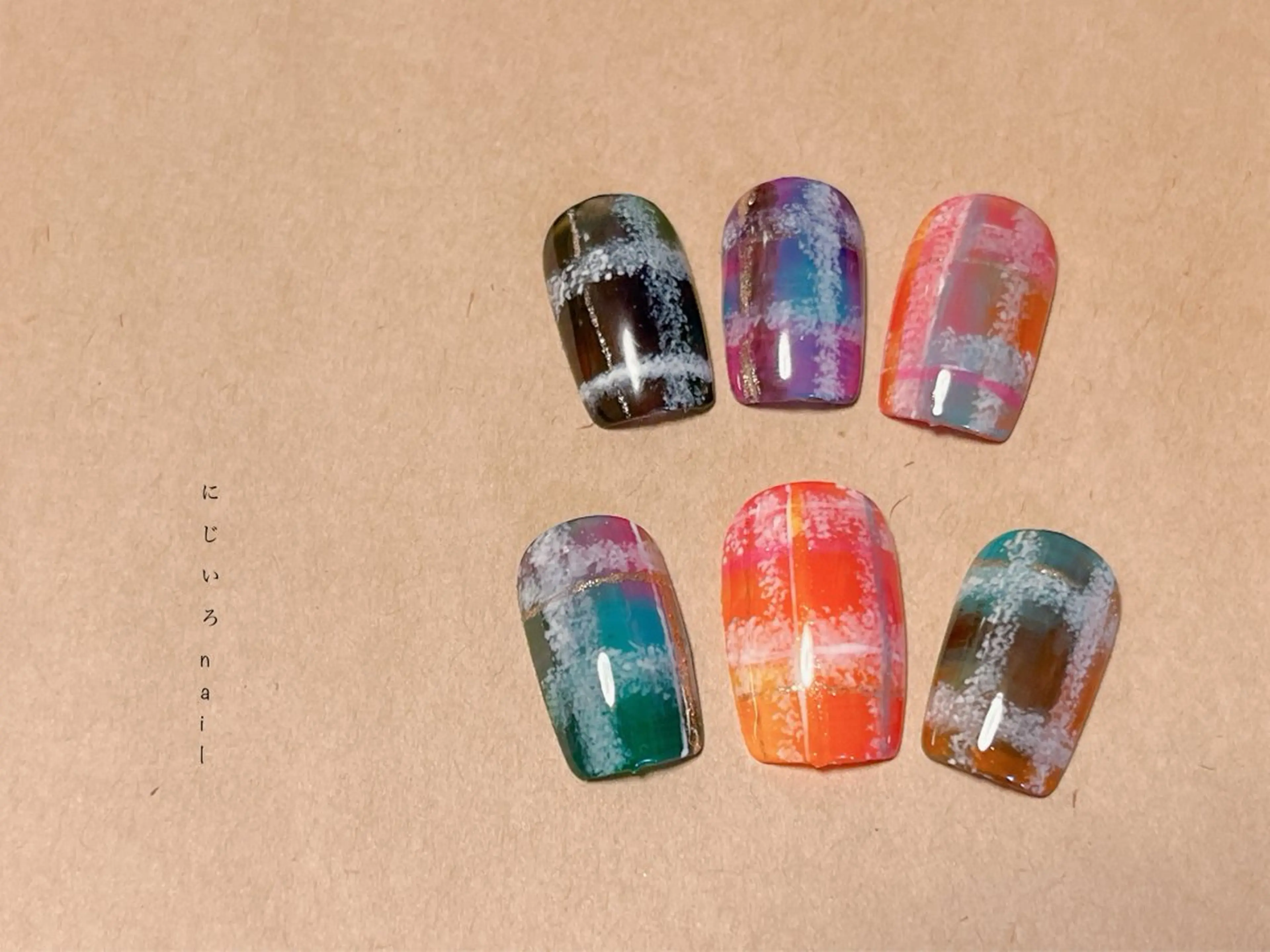 ネイル にじいろ nailのネイルデザイン