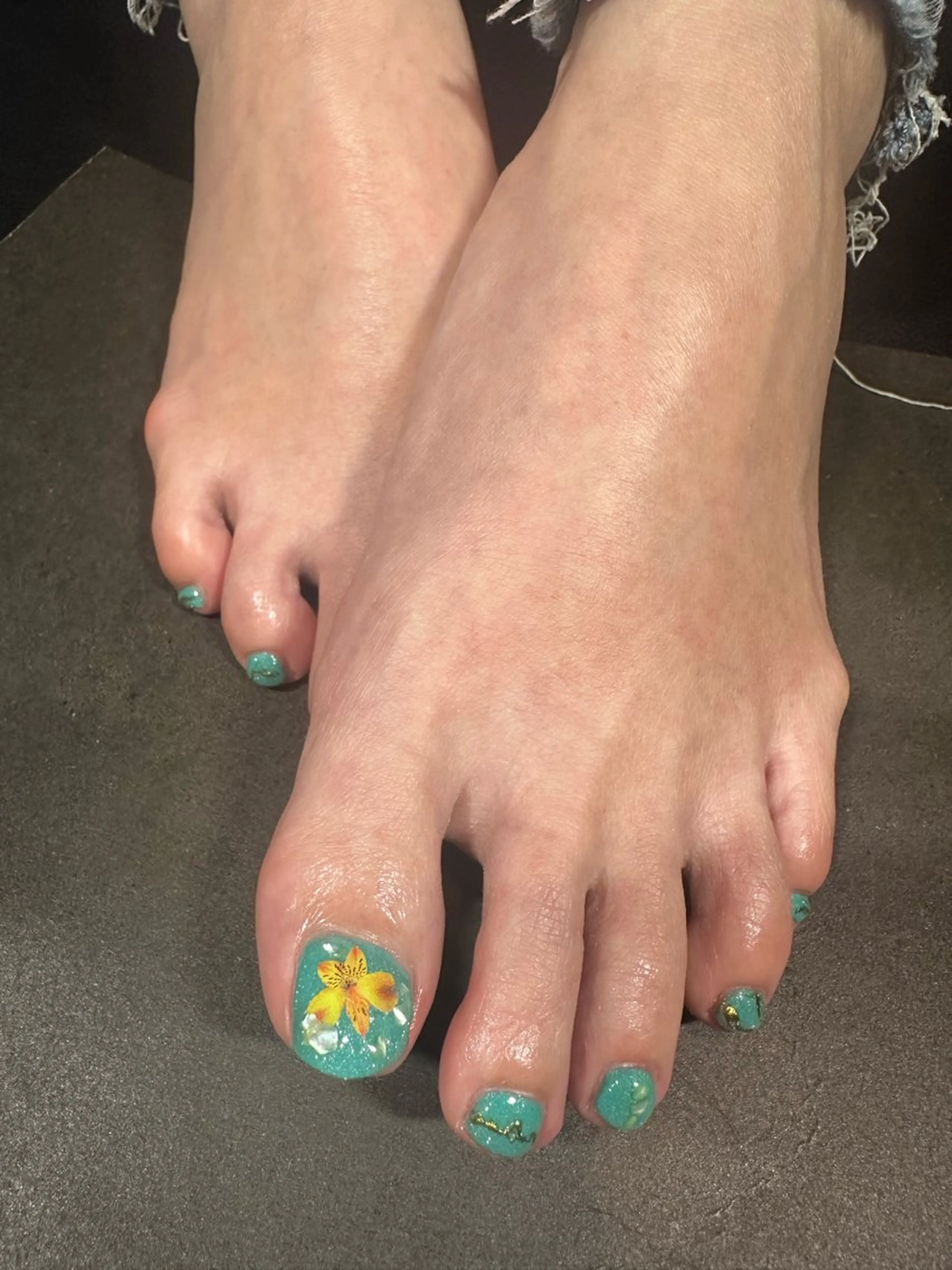 ネイル e.nail所属・🍎吉田 恵里🍎のネイルデザイン