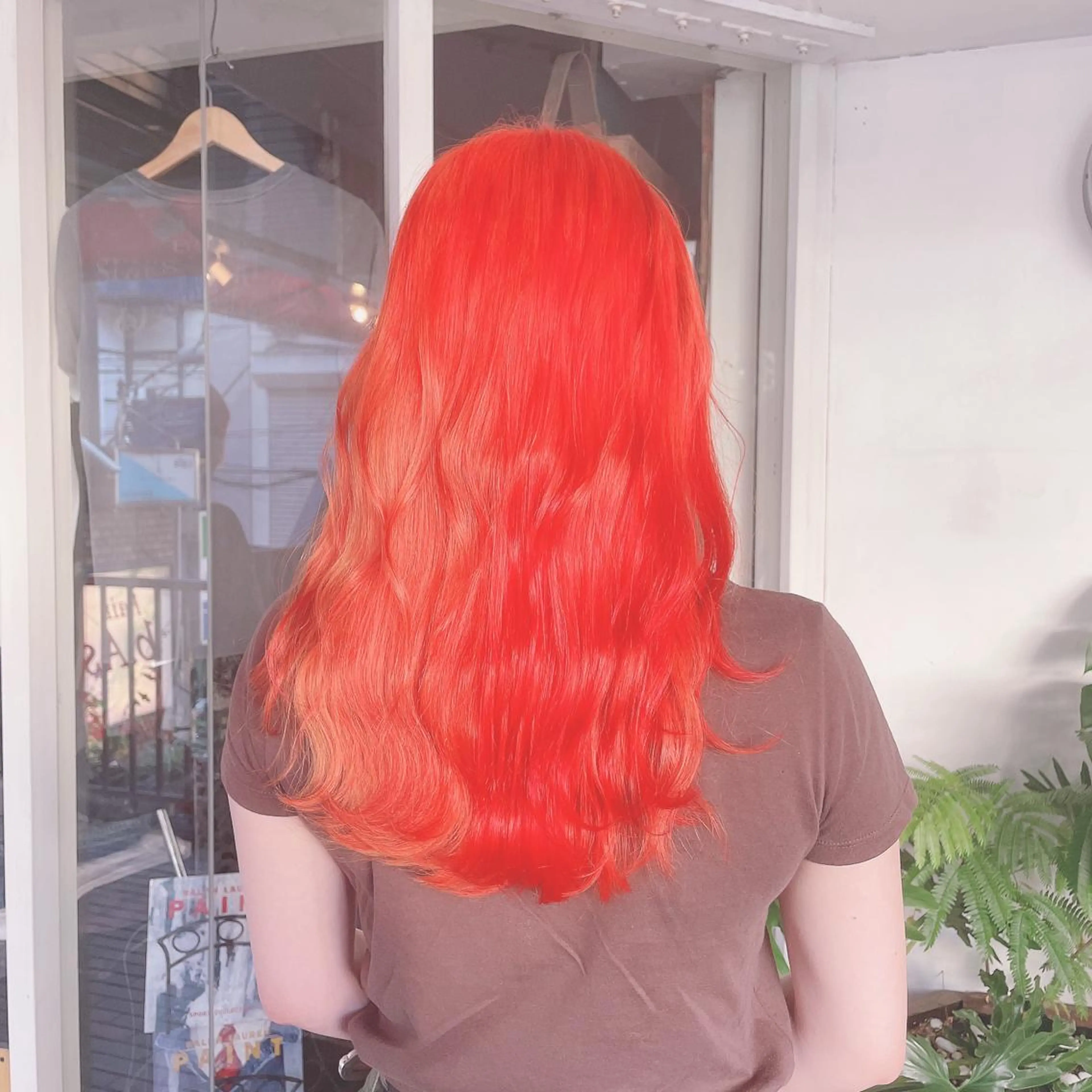 セミロング カラー オレンジ Hiroto／ インナーカラー／神戸のヘアスタイル