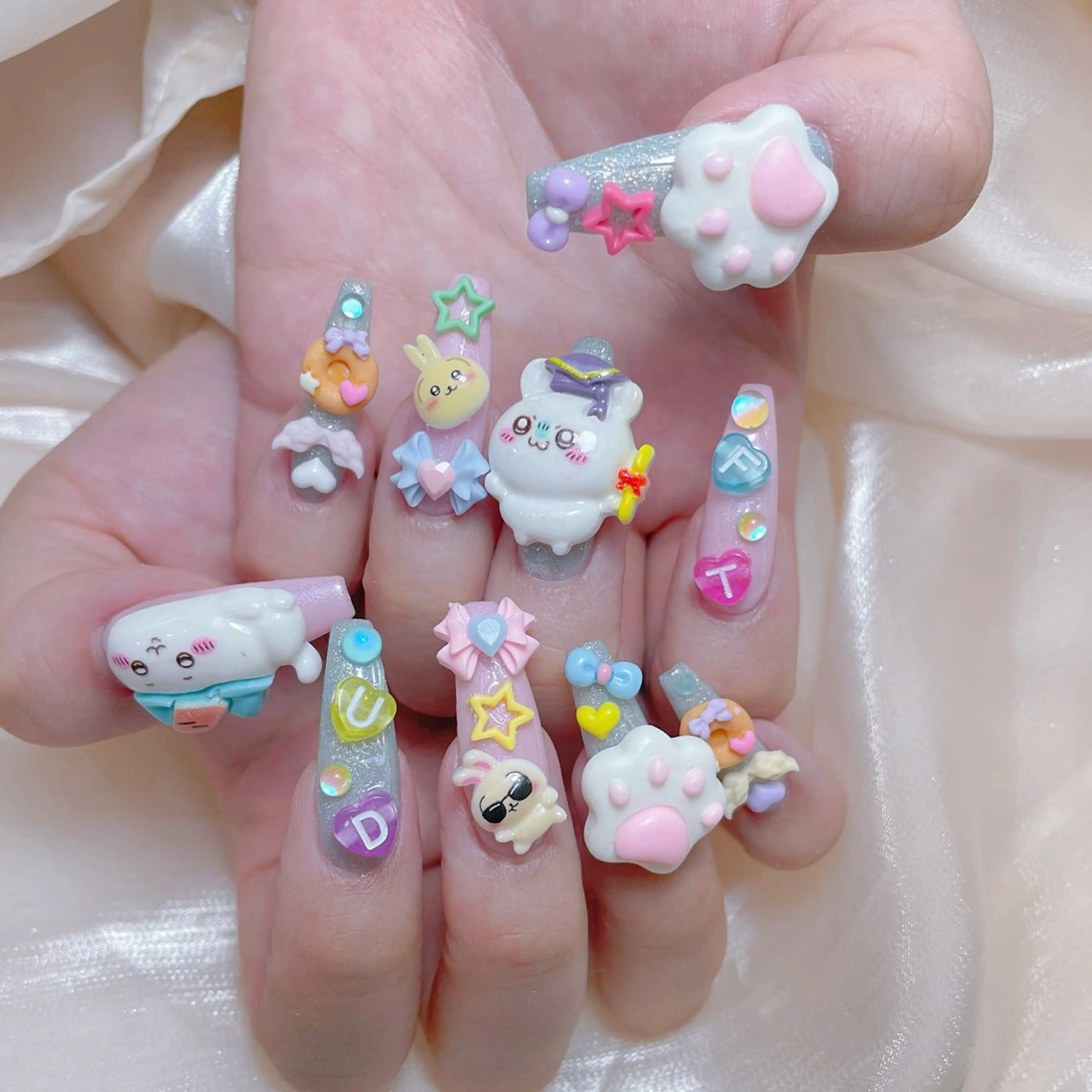 ネイル チークネイル フレンチネイル ガーリー ガラスフレンチ キラキラネイル ハンドネイル princess スカルプ専門店のネイルデザイン