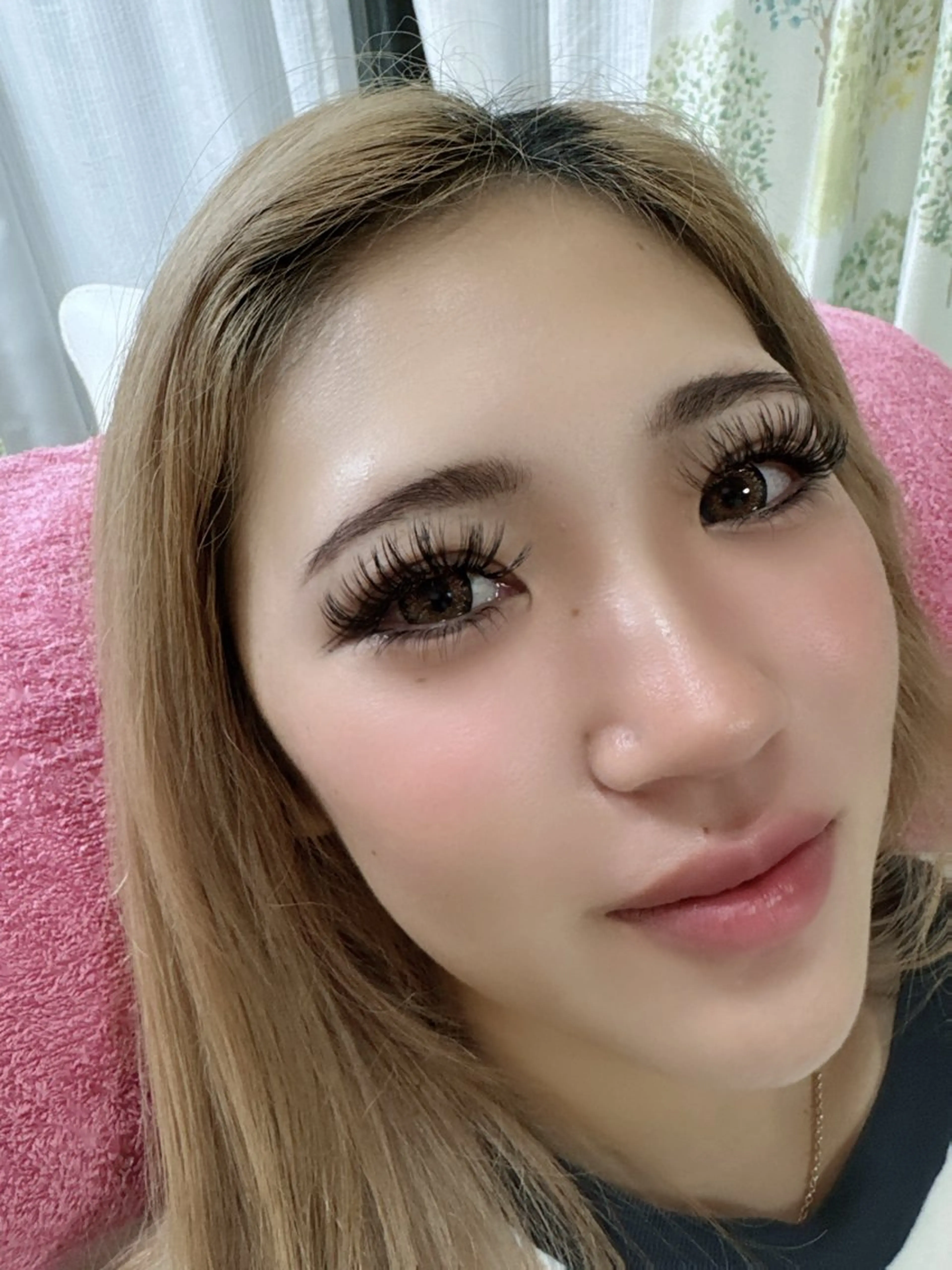 マツエク・マツパ ボリュームラッシュ 伊藤名紬 マツエク専門のマツエク・マツパデザイン