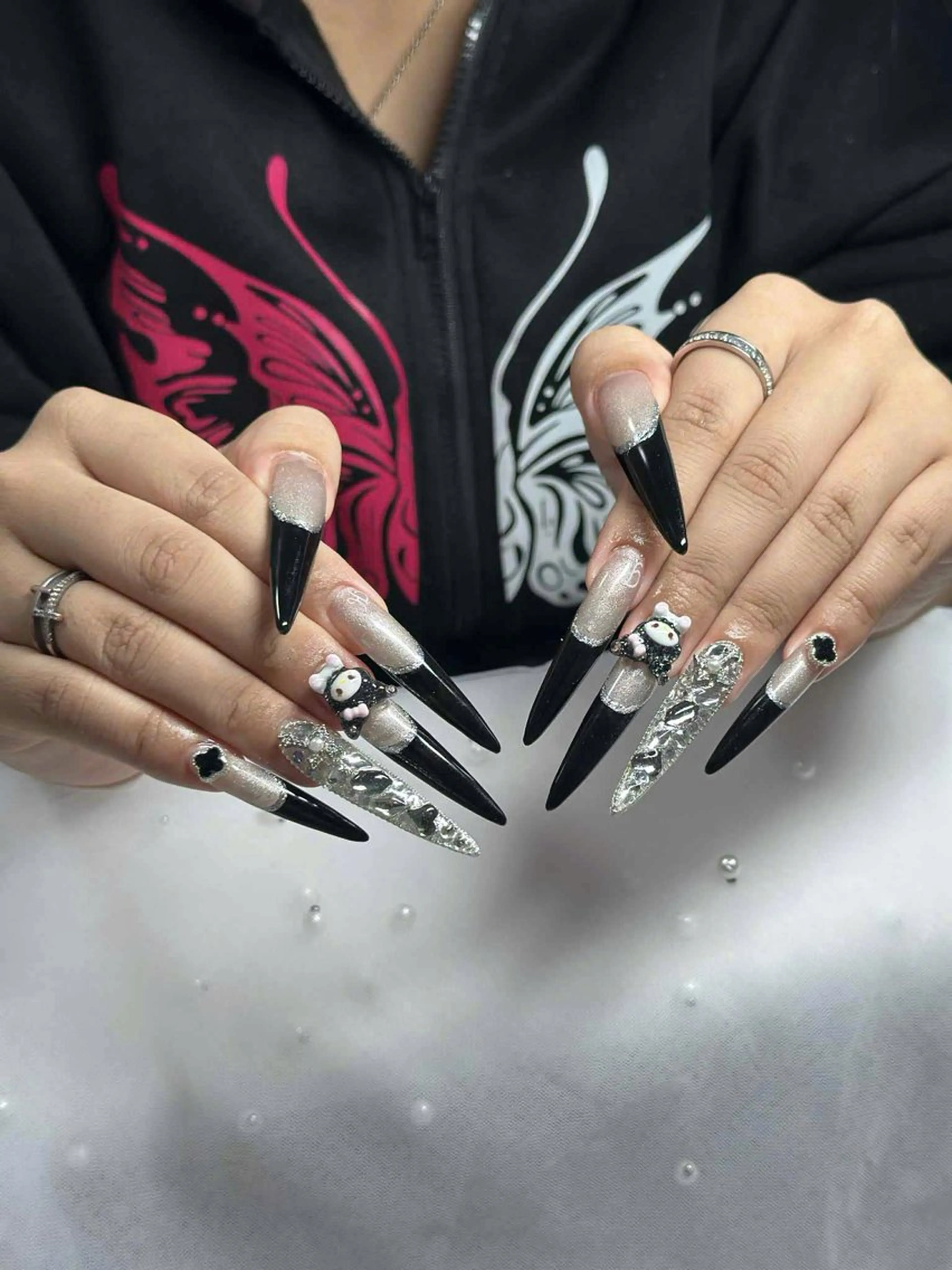 ネイル フレンチネイル ジェルネイル ガラスフレンチ ハロウィン ハート ハンドネイル H.baby Nail Salonのネイルデザイン
