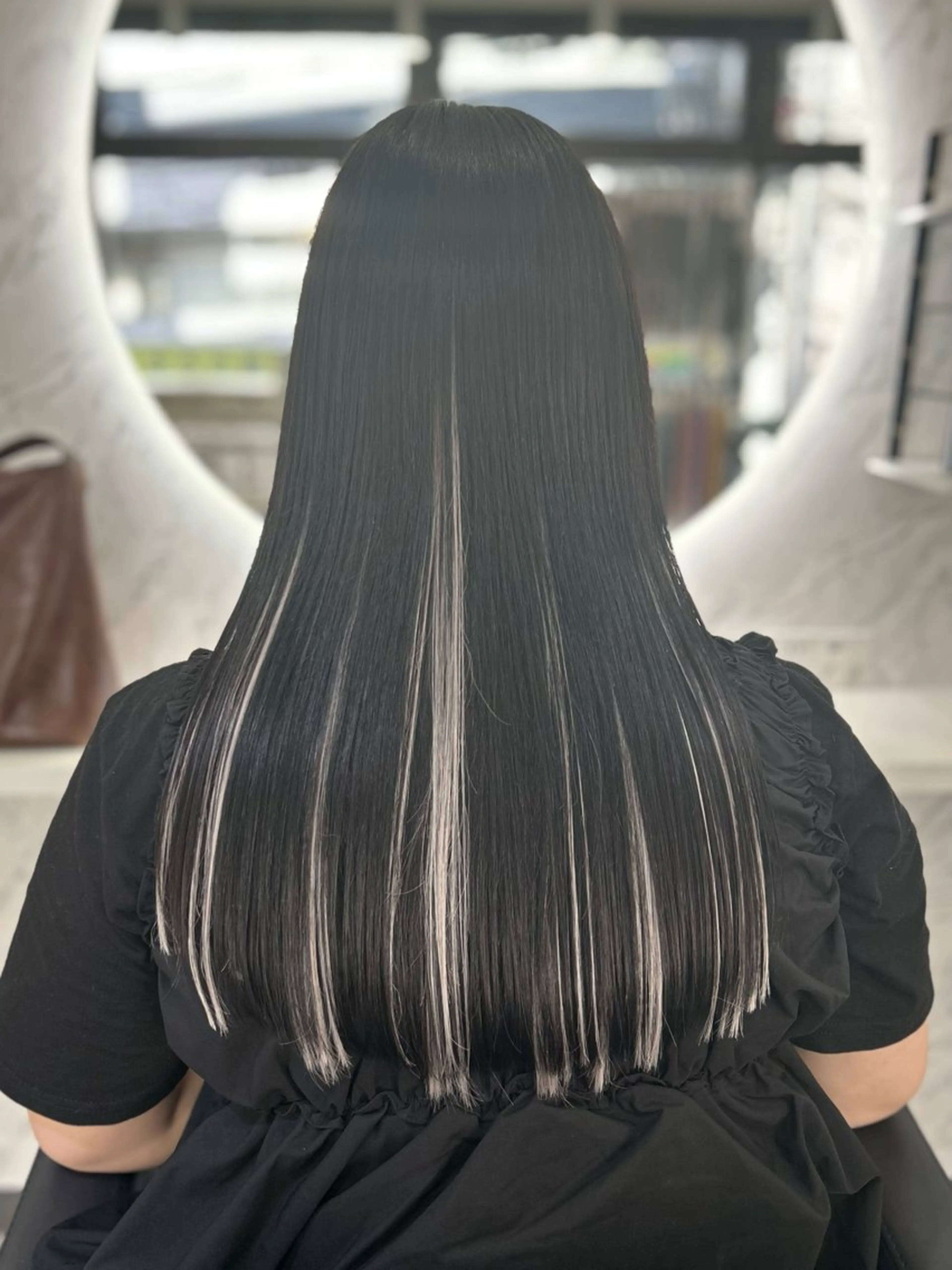 ロング シールエクステ エクステ ハイライト LaLaMoana Rickyのヘアスタイル