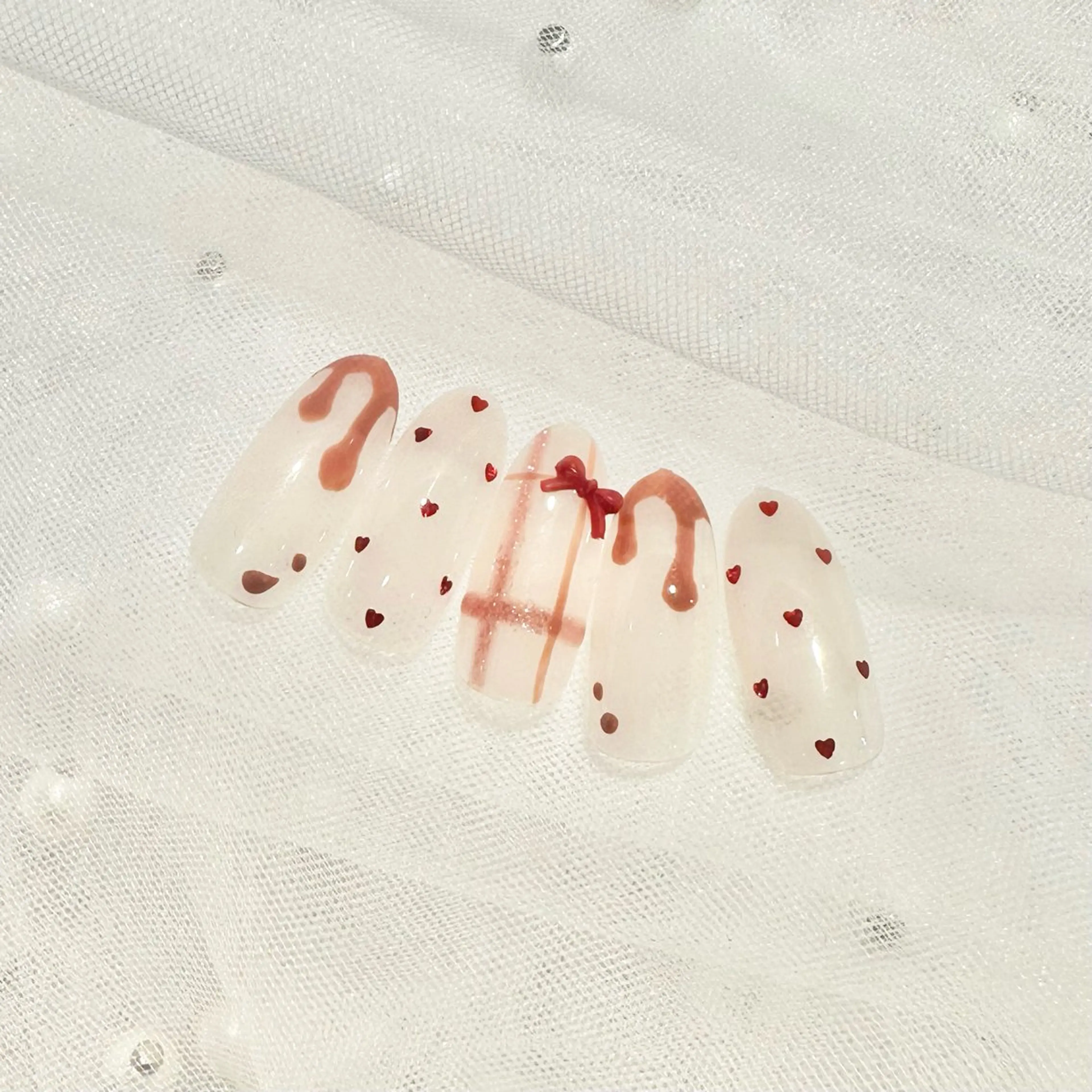 ネイル バレンタイン ハンドネイル nami🐰🎀 堺筋本町ネイルサロンのネイルデザイン