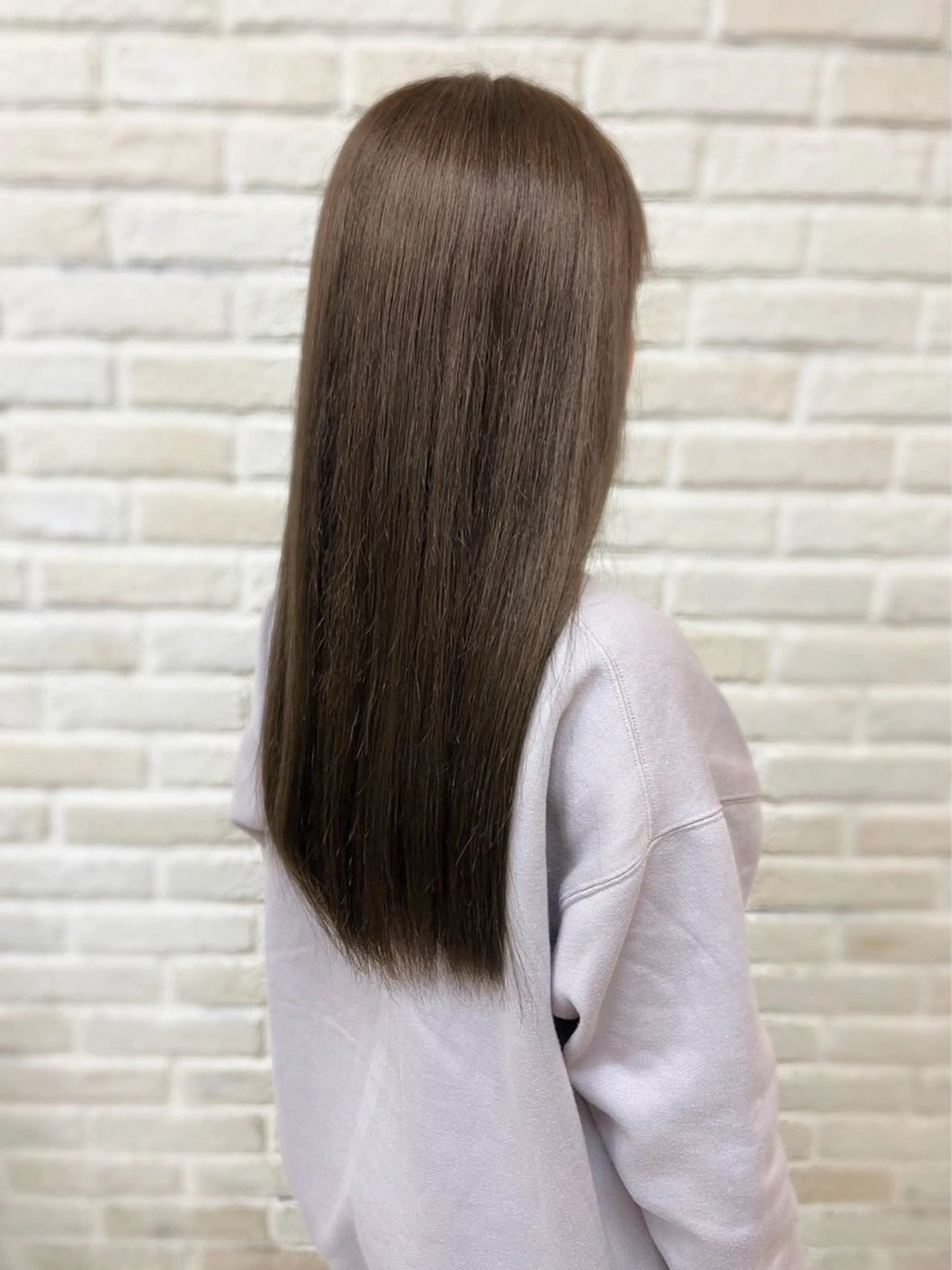 ロング カラー グレージュ 政木 紳吾のヘアスタイル