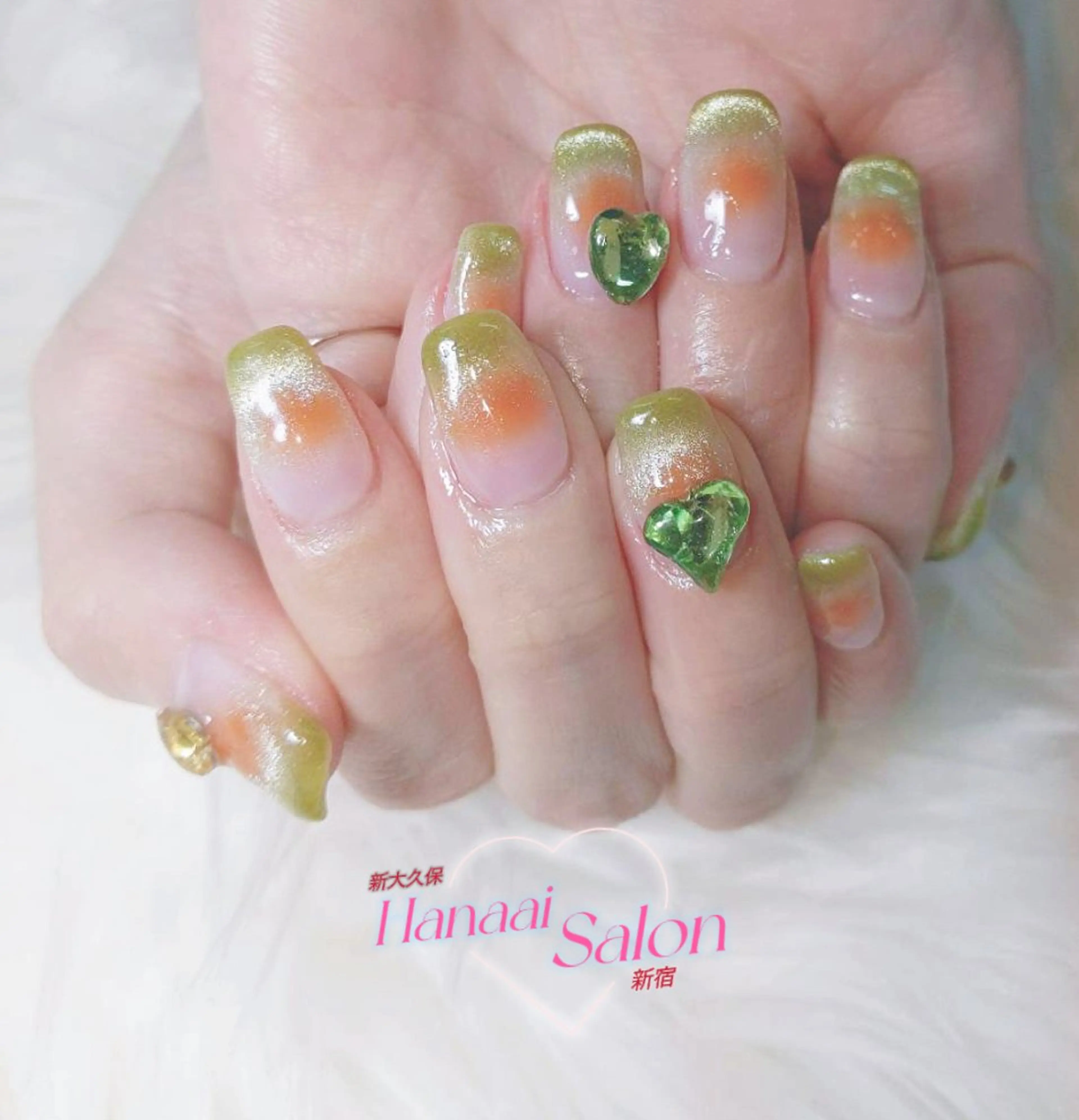 ミディアム ハンドネイル Hanaai Salon新大久保店のネイルデザイン