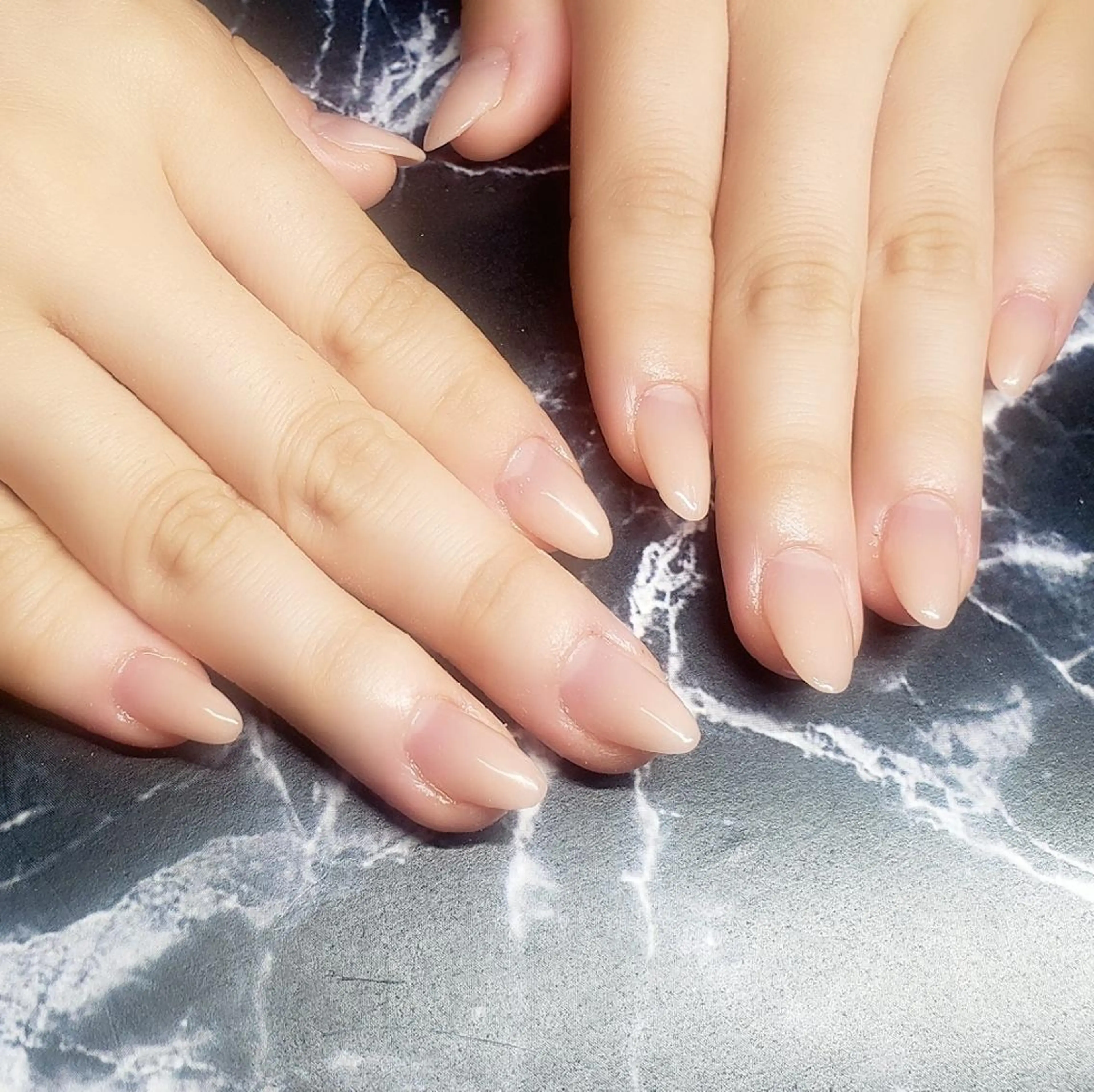 ミディアム ネイル スカルプネイル ハンドネイル クロキ 。のネイルデザイン