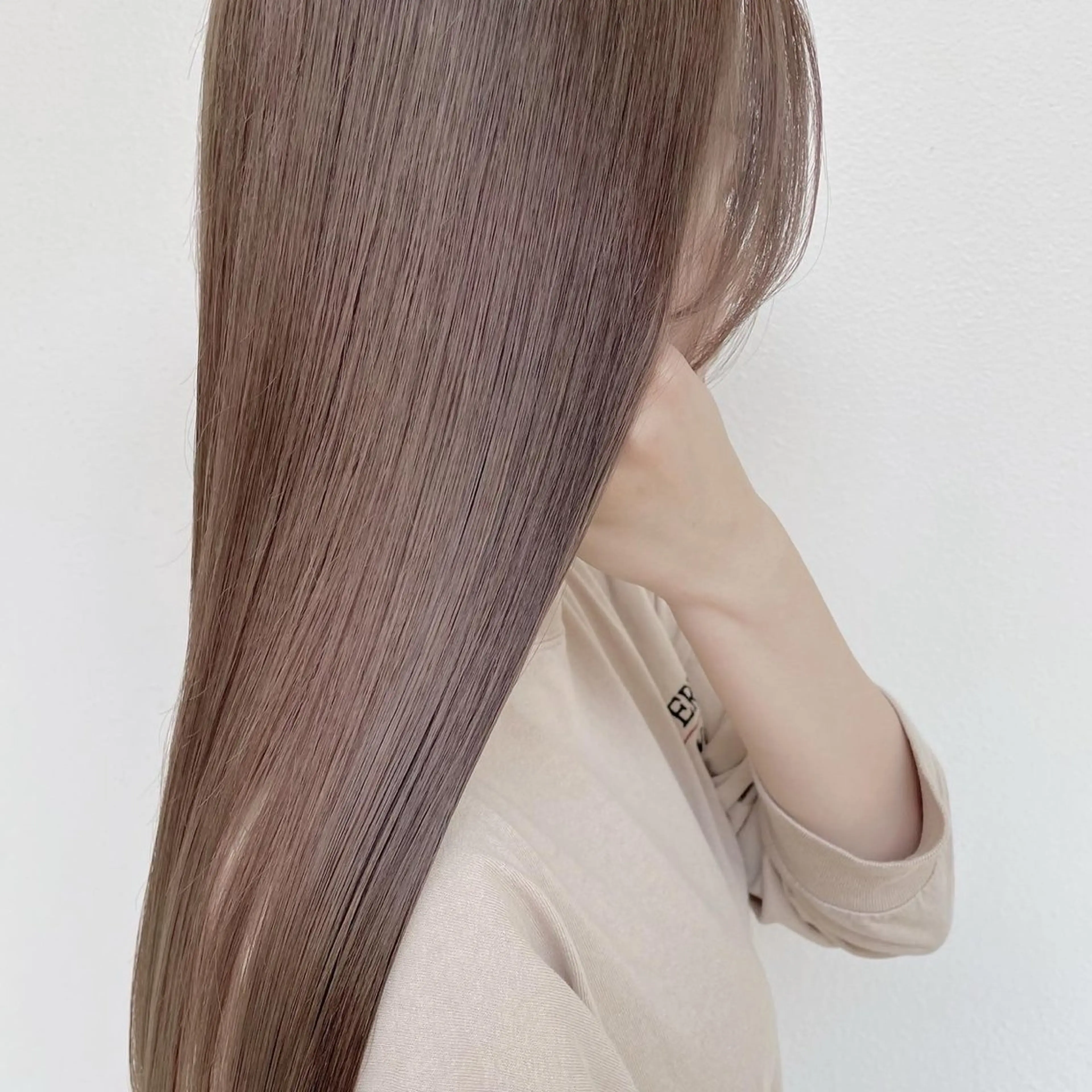 ロング カラー Gisel エリナのヘアスタイル