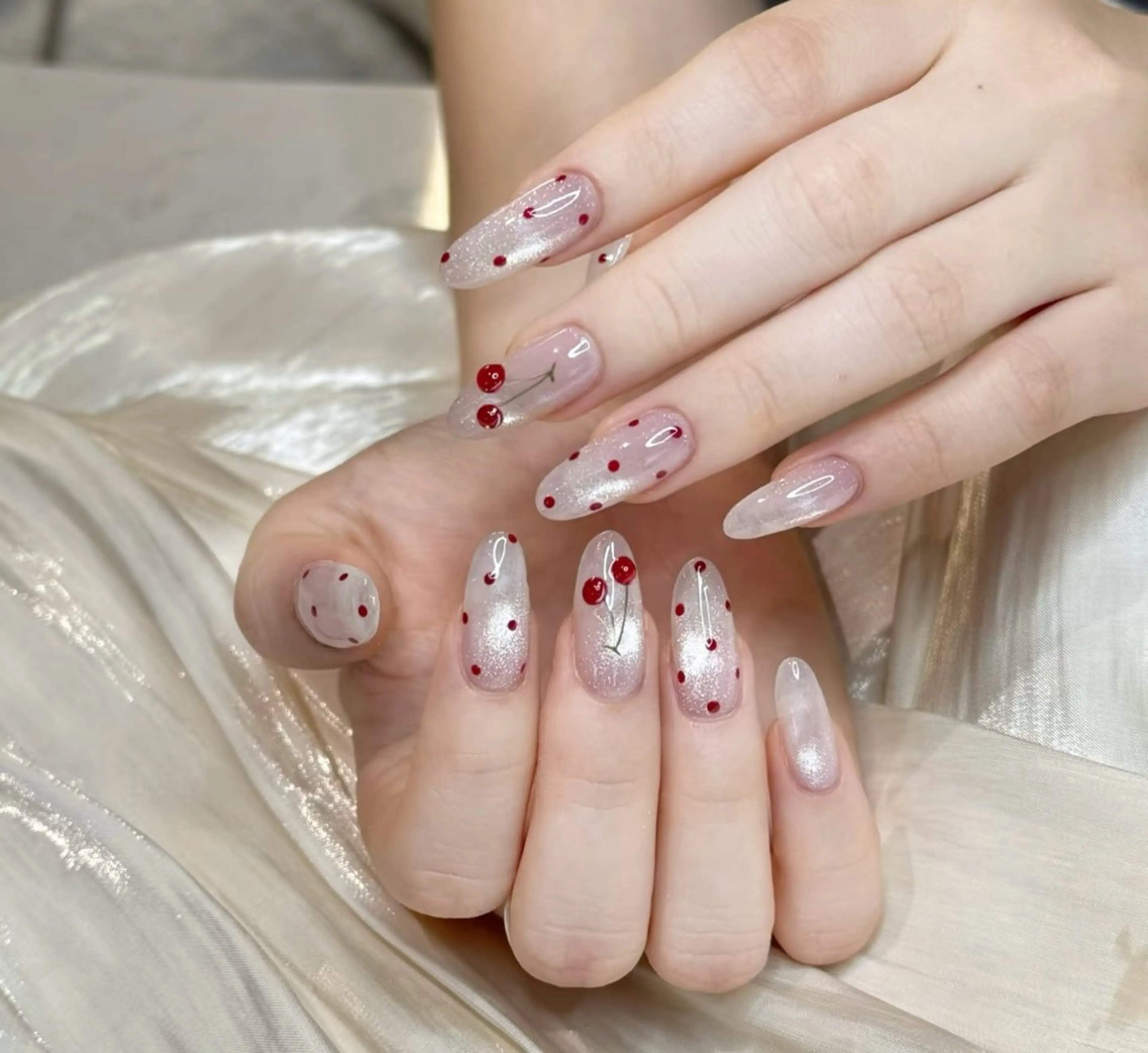 ネイル アートネイル べっ甲ネイル チークネイル 成人式 長さ出し ハンドネイル ハンドケア For you. Nail Salonのネイルデザイン