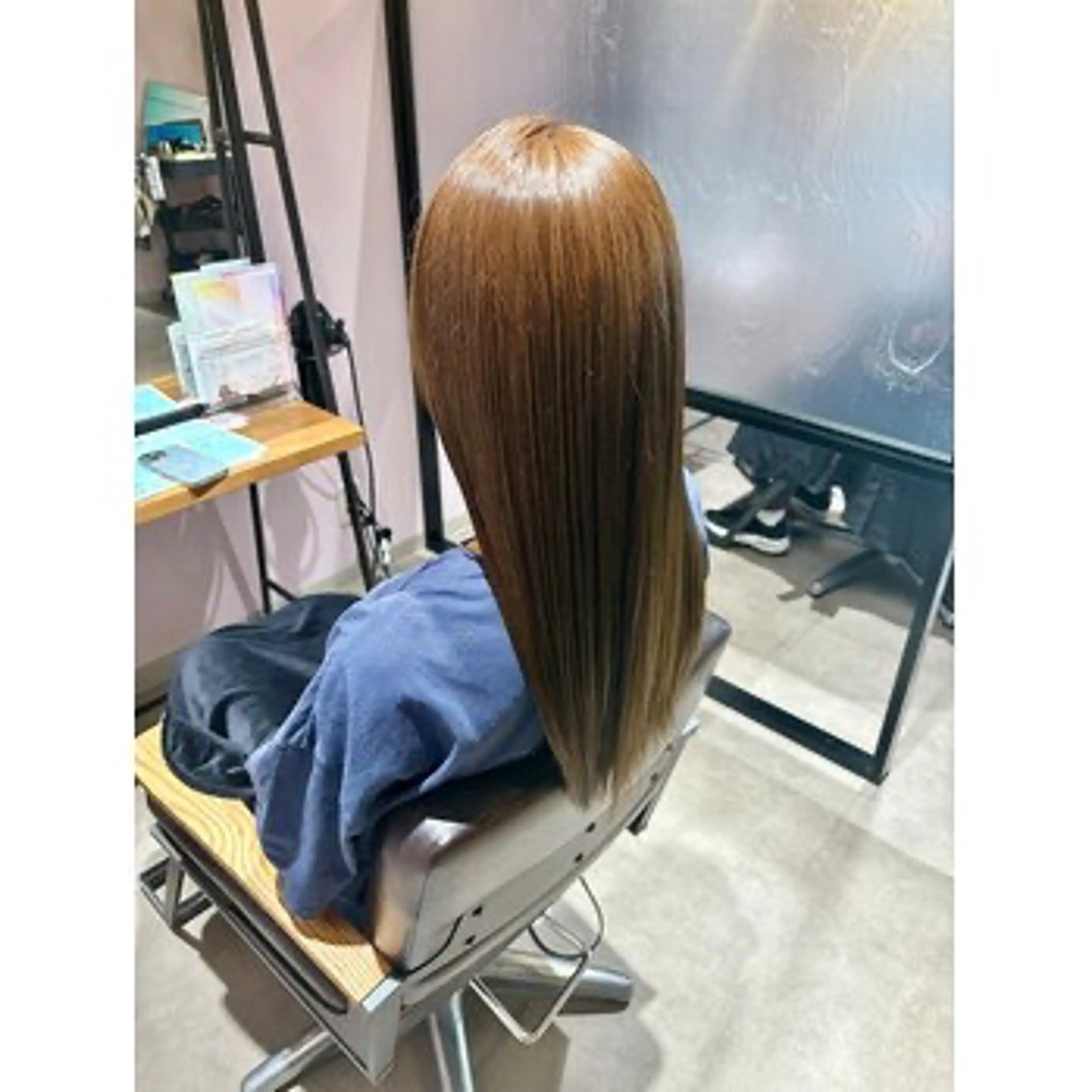 カラー 西原 愛紗のヘアスタイル