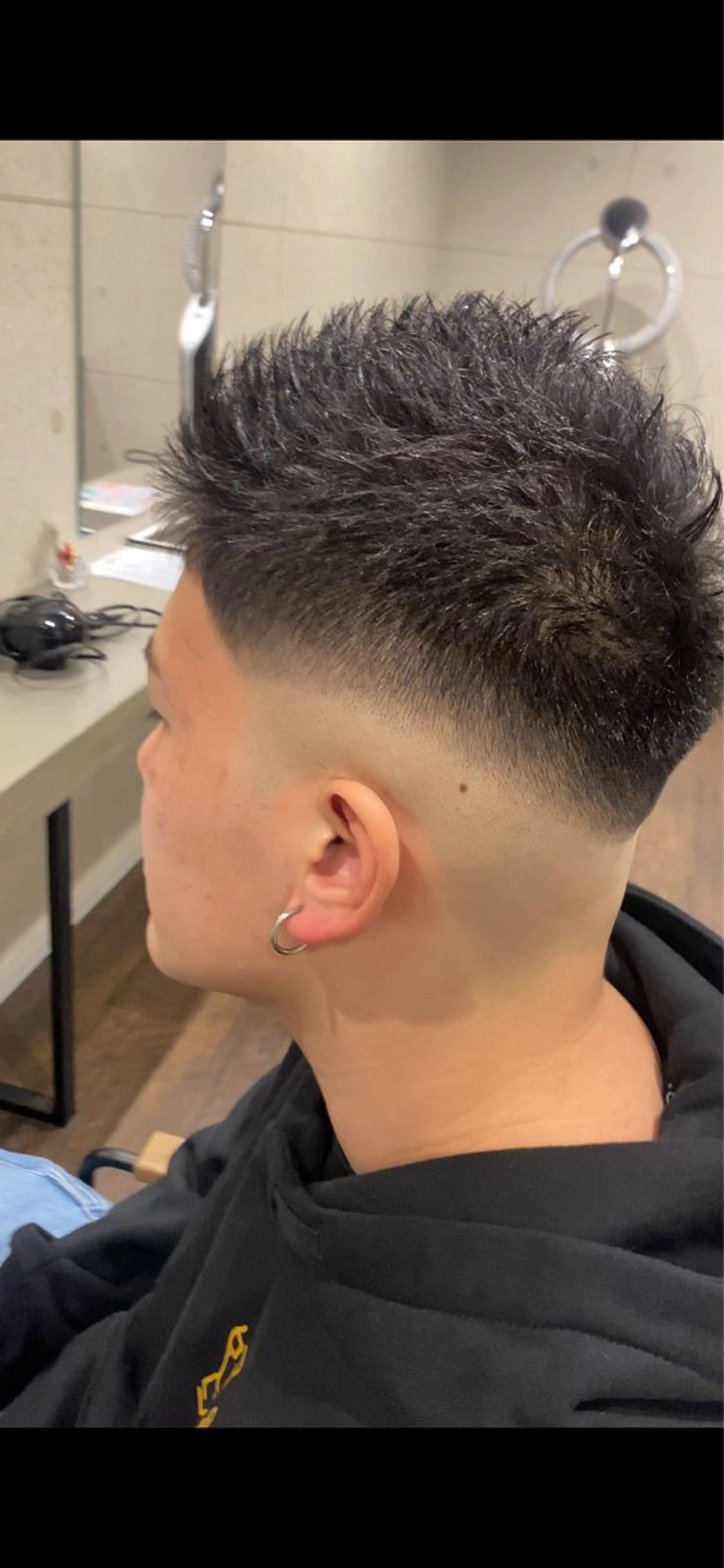 ショート メンズ フェードカット メンズ就活ヘア メンズパーマ デート 似合わせカット カット 👑髪質改善/パーマ /フェード/森田のヘアスタイル
