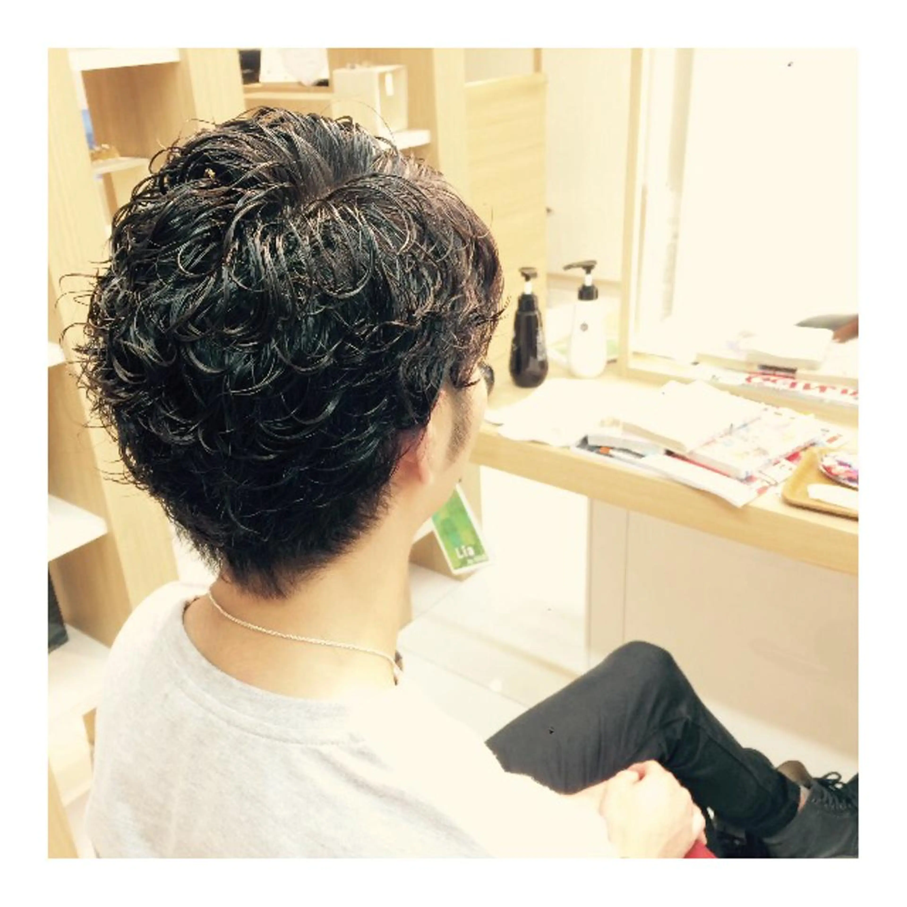 ショート パーマ メンズ メンズパーマ 岡本 拓朗のヘアスタイル