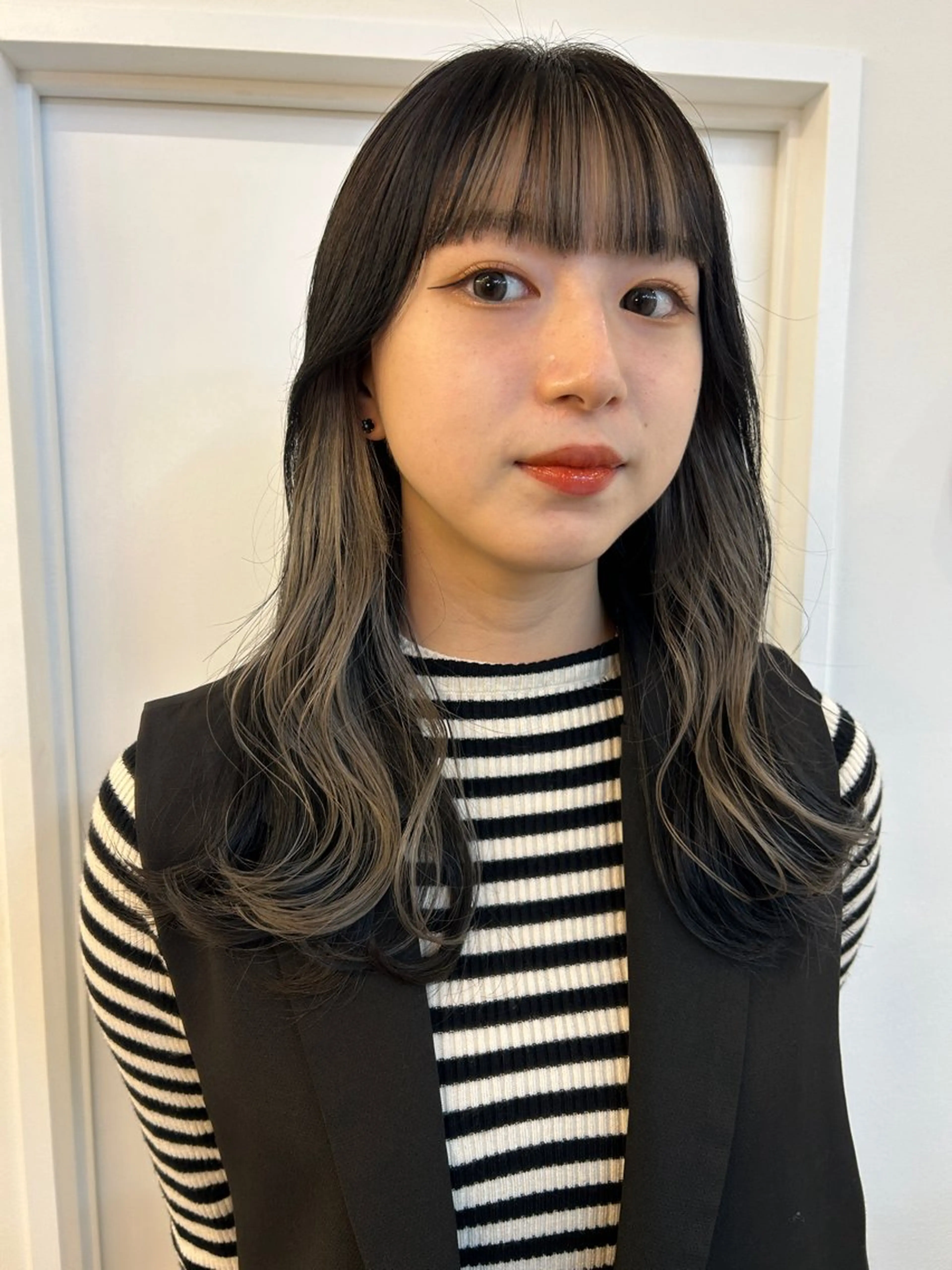 セミロング レイヤーカット/ 透明感カラーmikuのヘアスタイル